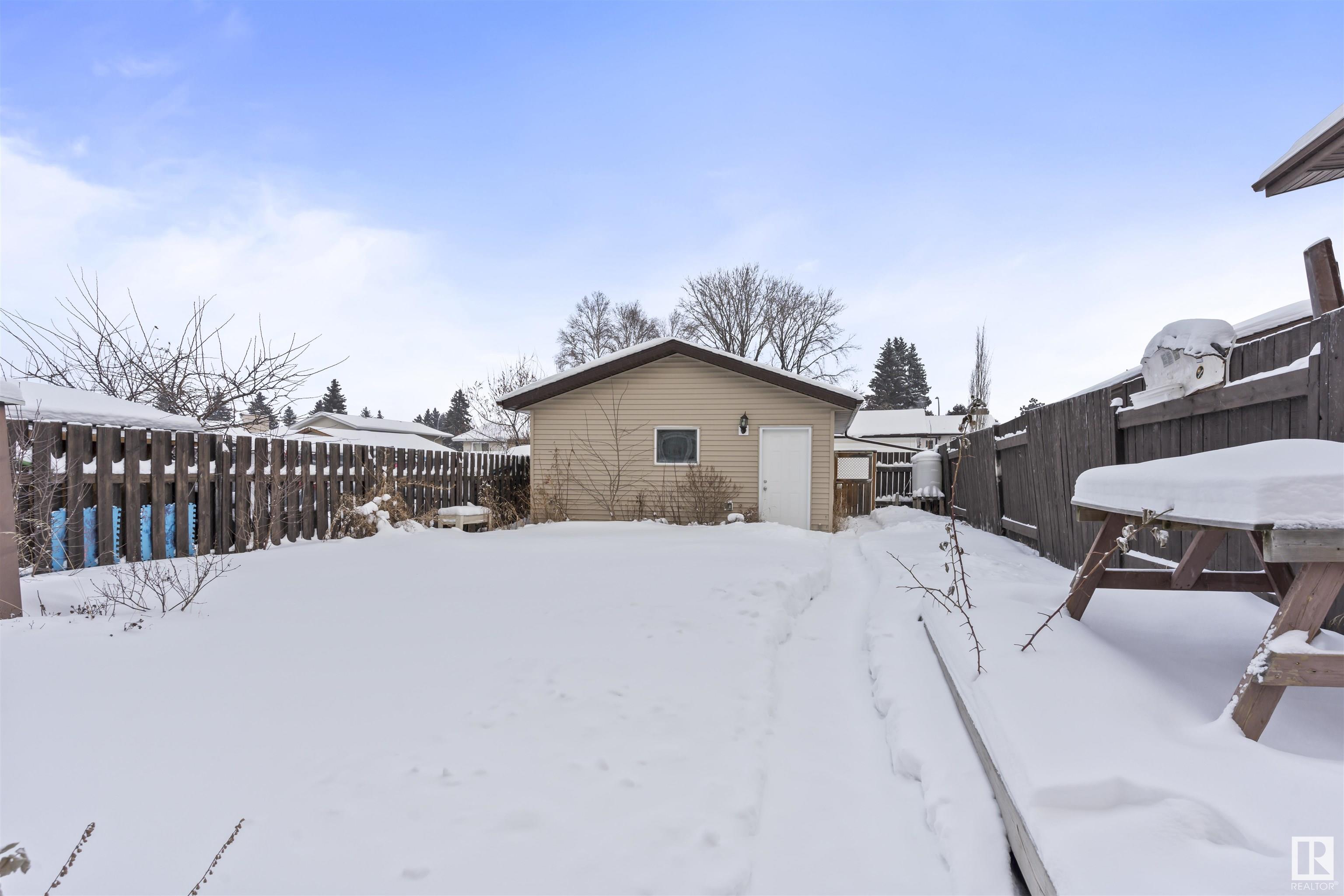      1431 54 ST NW , Edmonton,  ,T6L 3K5 ;  Listing Number: MLS E4420838
