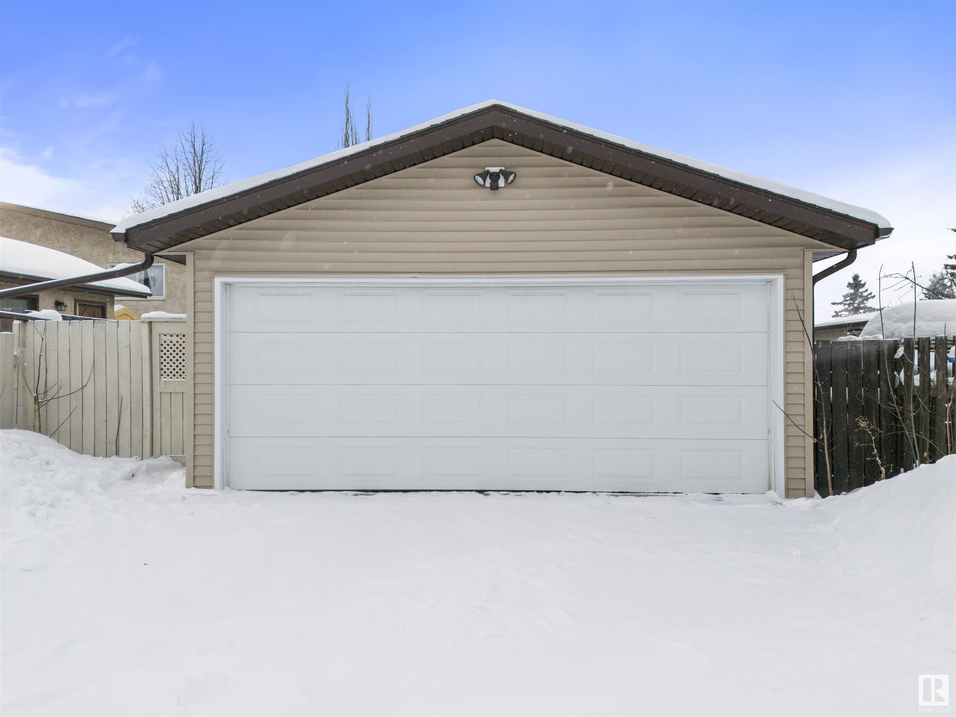      1431 54 ST NW , Edmonton,  ,T6L 3K5 ;  Listing Number: MLS E4420838