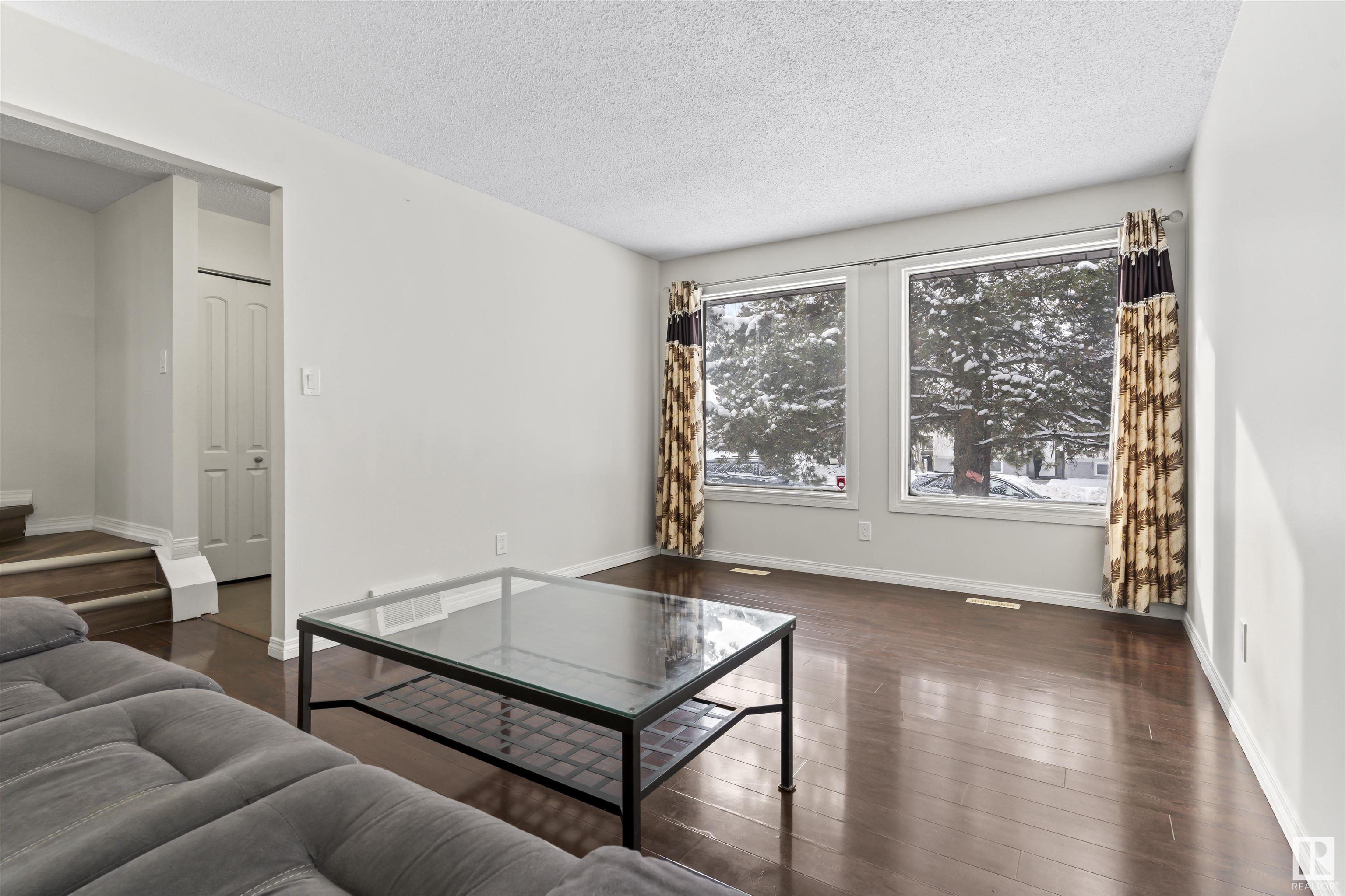      1431 54 ST NW , Edmonton,  ,T6L 3K5 ;  Listing Number: MLS E4420838