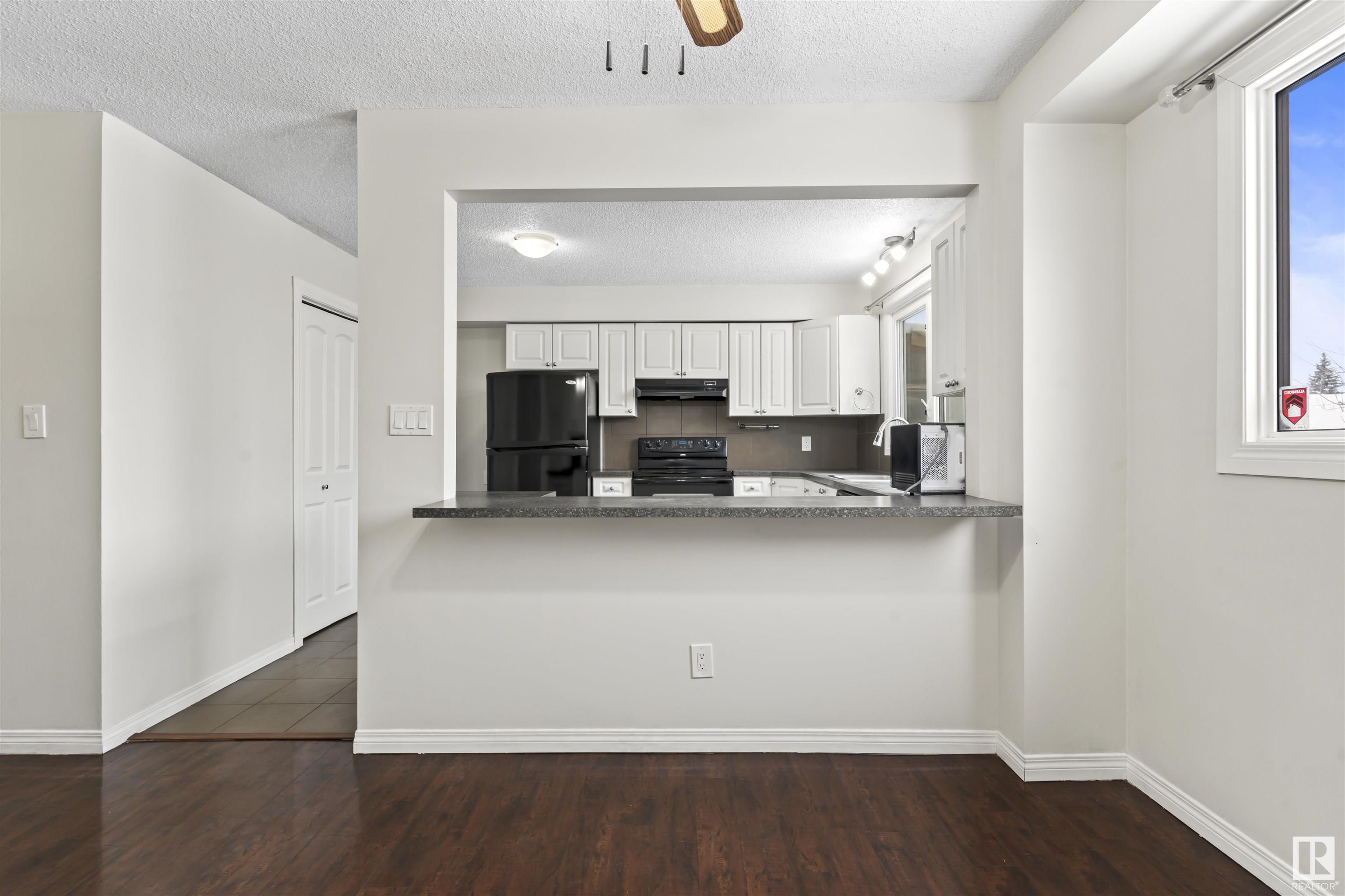      1431 54 ST NW , Edmonton,  ,T6L 3K5 ;  Listing Number: MLS E4420838