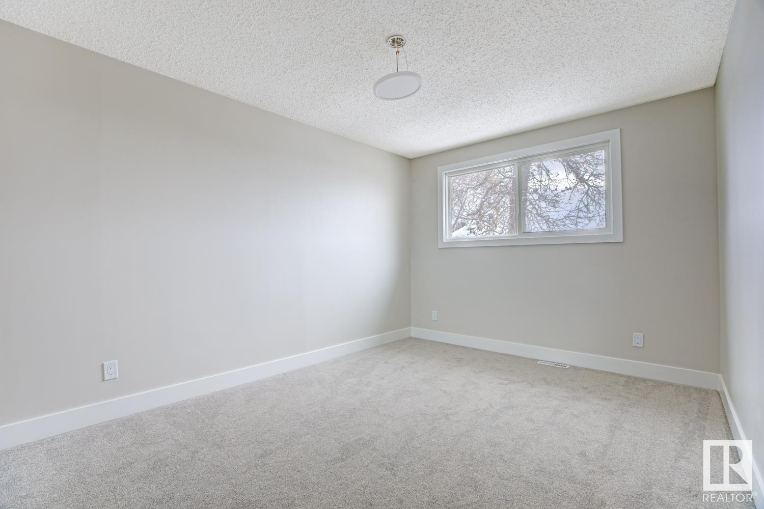      12B CLAREVIEW VG NW , Edmonton,  ,T5A 3P2 ;  Listing Number: MLS E4420839