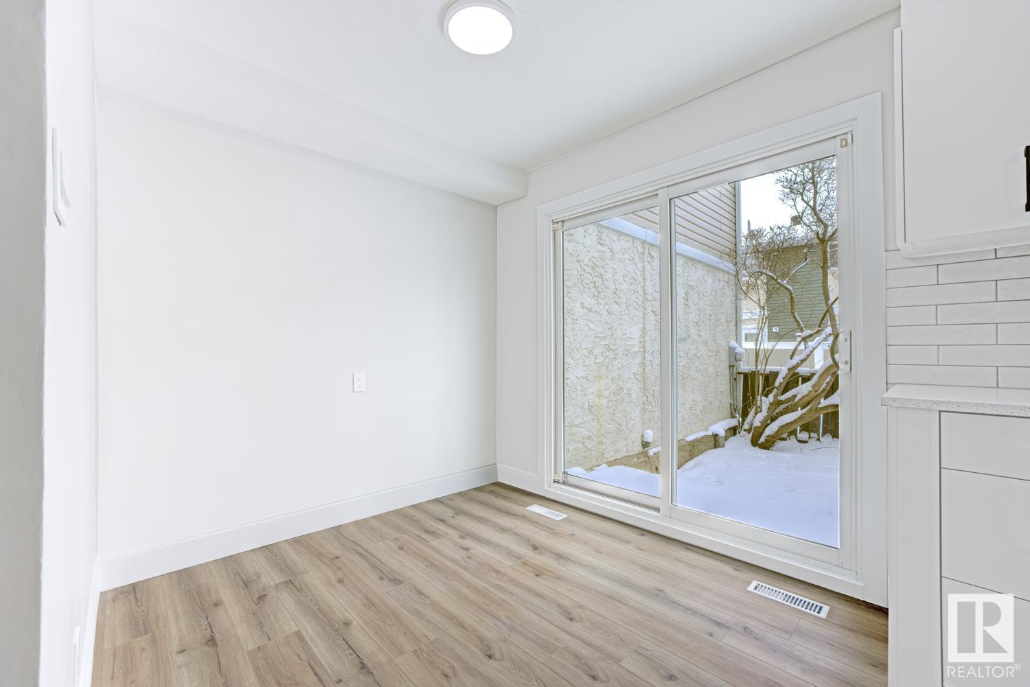      12B CLAREVIEW VG NW , Edmonton,  ,T5A 3P2 ;  Listing Number: MLS E4420839