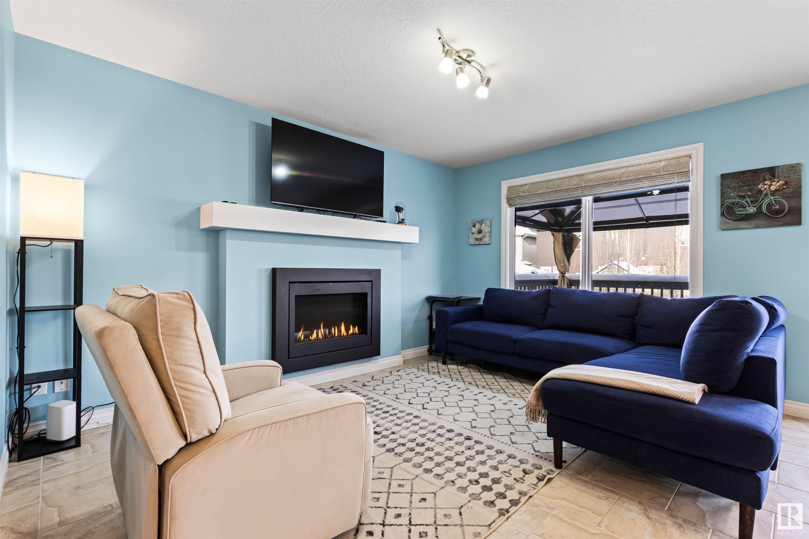      17522 13 AV SW , Edmonton,  ,T6W 2J8 ;  Listing Number: MLS E4420842
