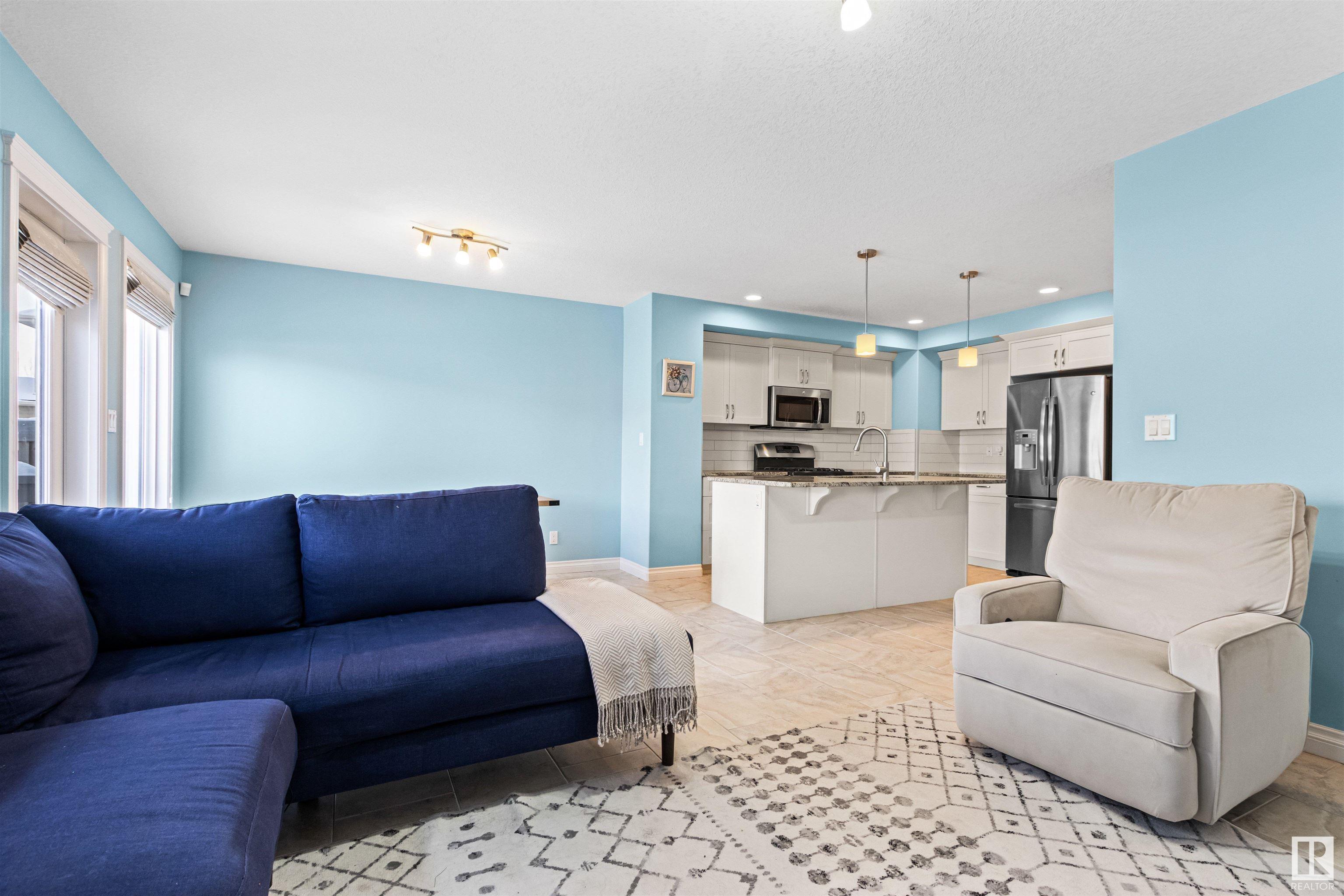      17522 13 AV SW , Edmonton,  ,T6W 2J8 ;  Listing Number: MLS E4420842