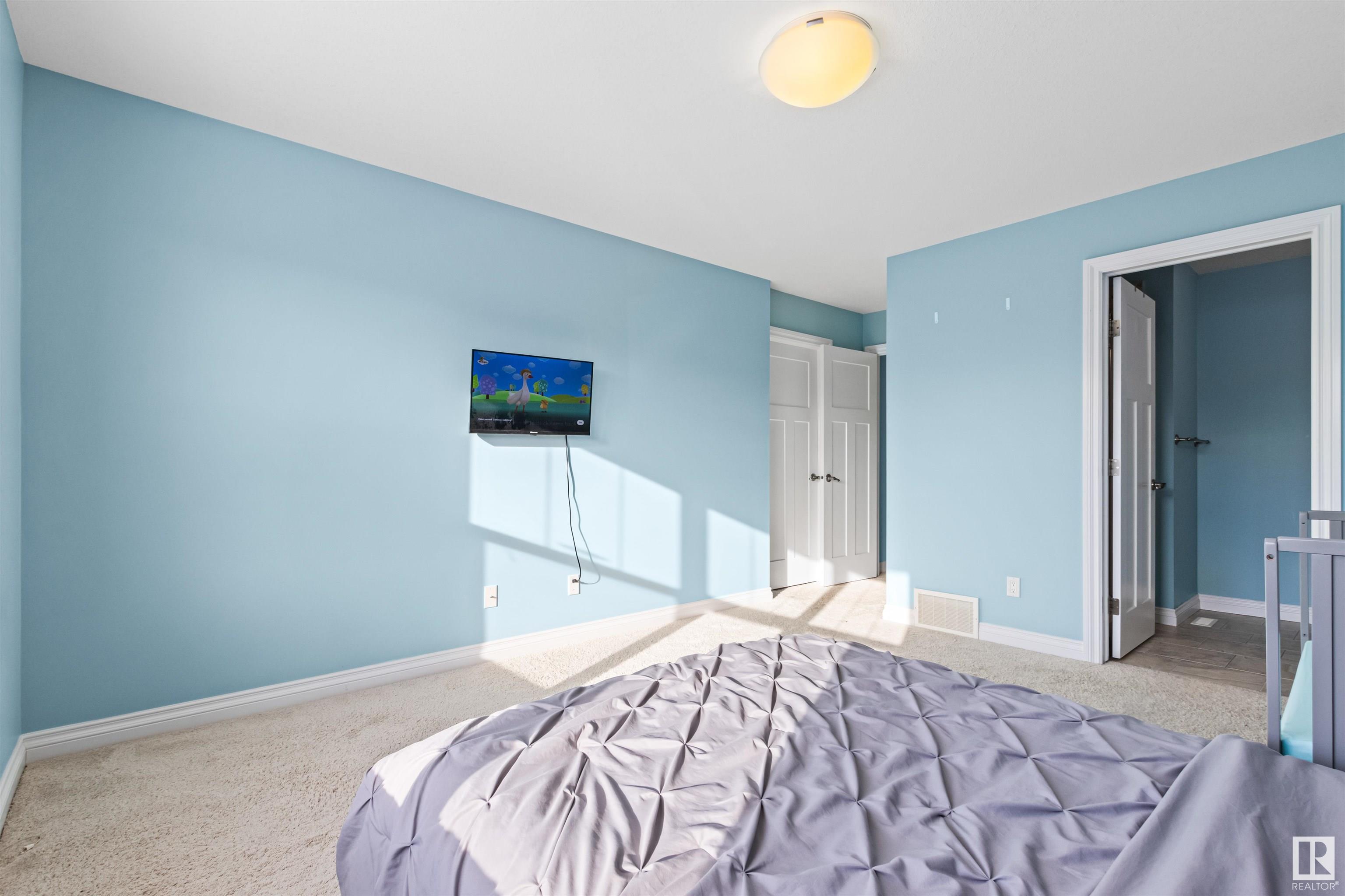      17522 13 AV SW , Edmonton,  ,T6W 2J8 ;  Listing Number: MLS E4420842