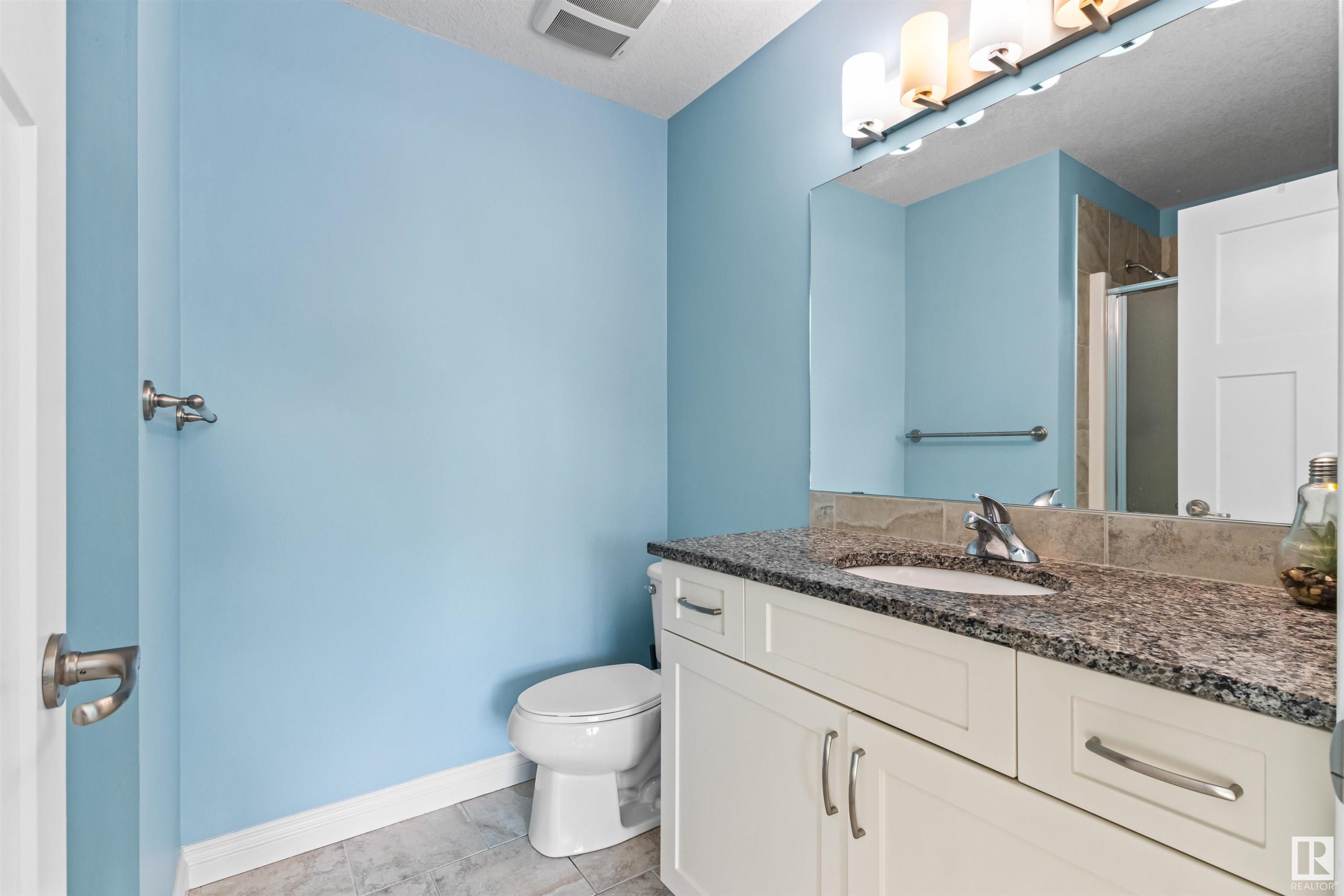      17522 13 AV SW , Edmonton,  ,T6W 2J8 ;  Listing Number: MLS E4420842