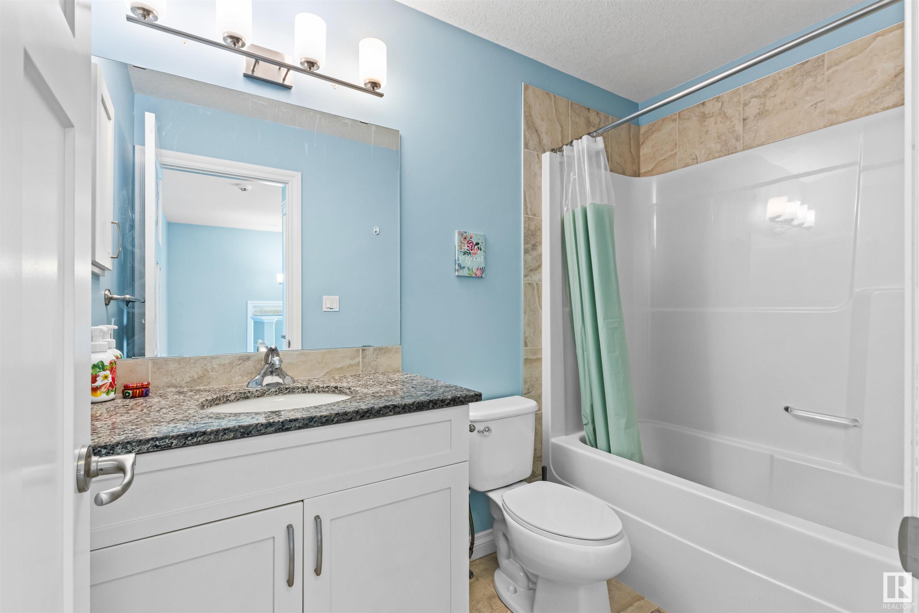      17522 13 AV SW , Edmonton,  ,T6W 2J8 ;  Listing Number: MLS E4420842