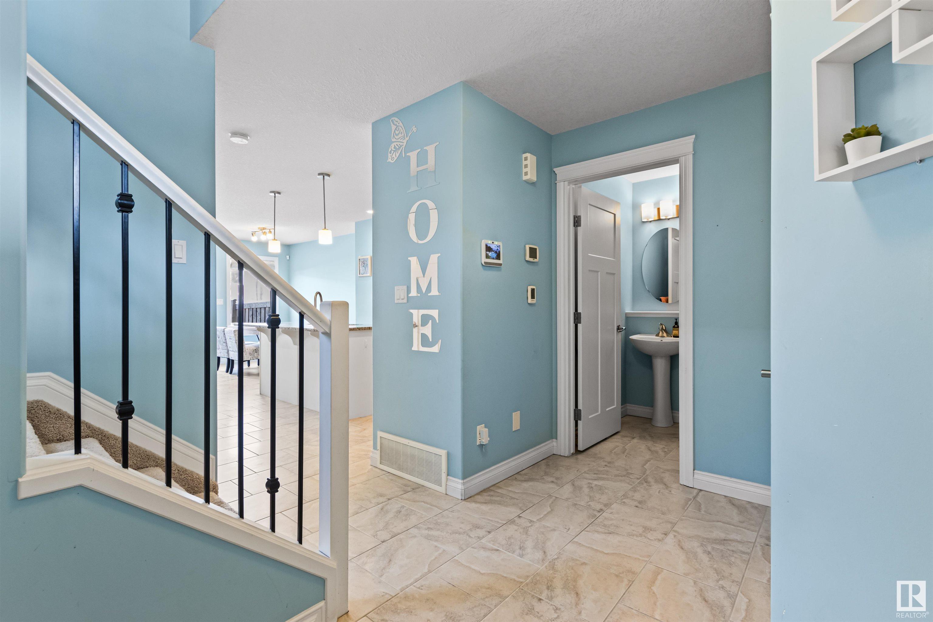      17522 13 AV SW , Edmonton,  ,T6W 2J8 ;  Listing Number: MLS E4420842