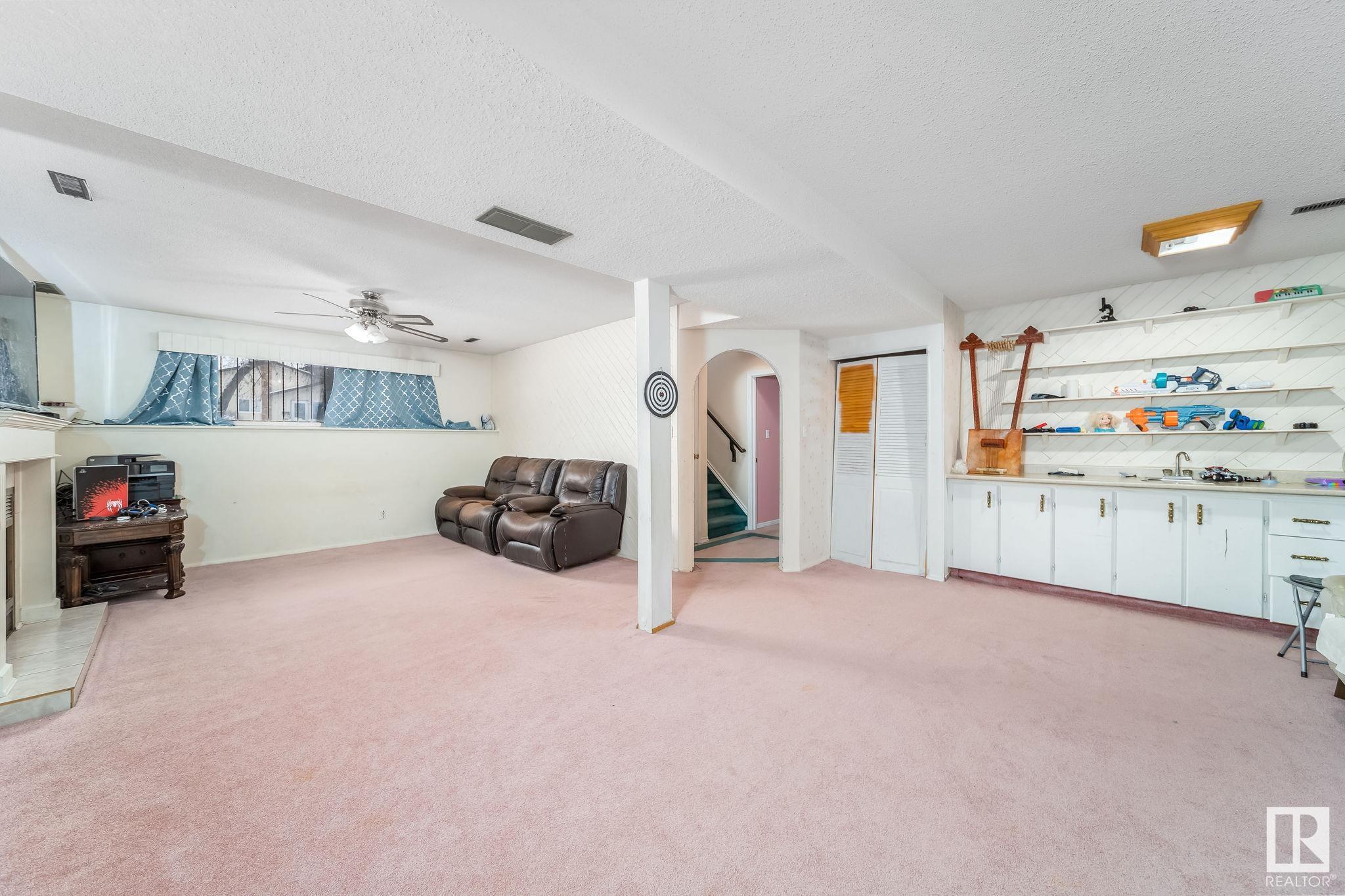      16108 101 ST NW NW , Edmonton,  ,T5X 5A4 ;  Listing Number: MLS E4420850