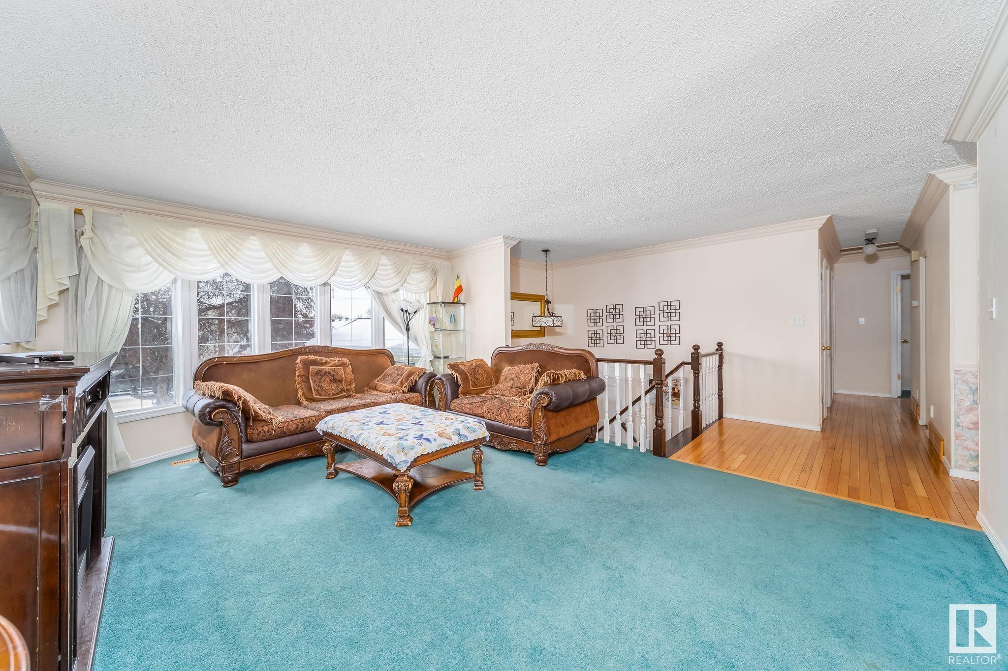      16108 101 ST NW NW , Edmonton,  ,T5X 5A4 ;  Listing Number: MLS E4420850