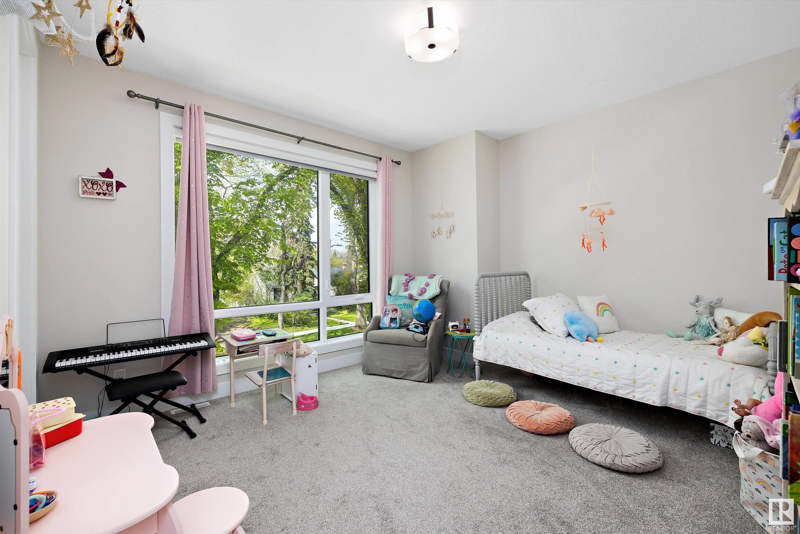      10917 79 AV NW , Edmonton,  ,T6G 0P1 ;  Listing Number: MLS E4420851