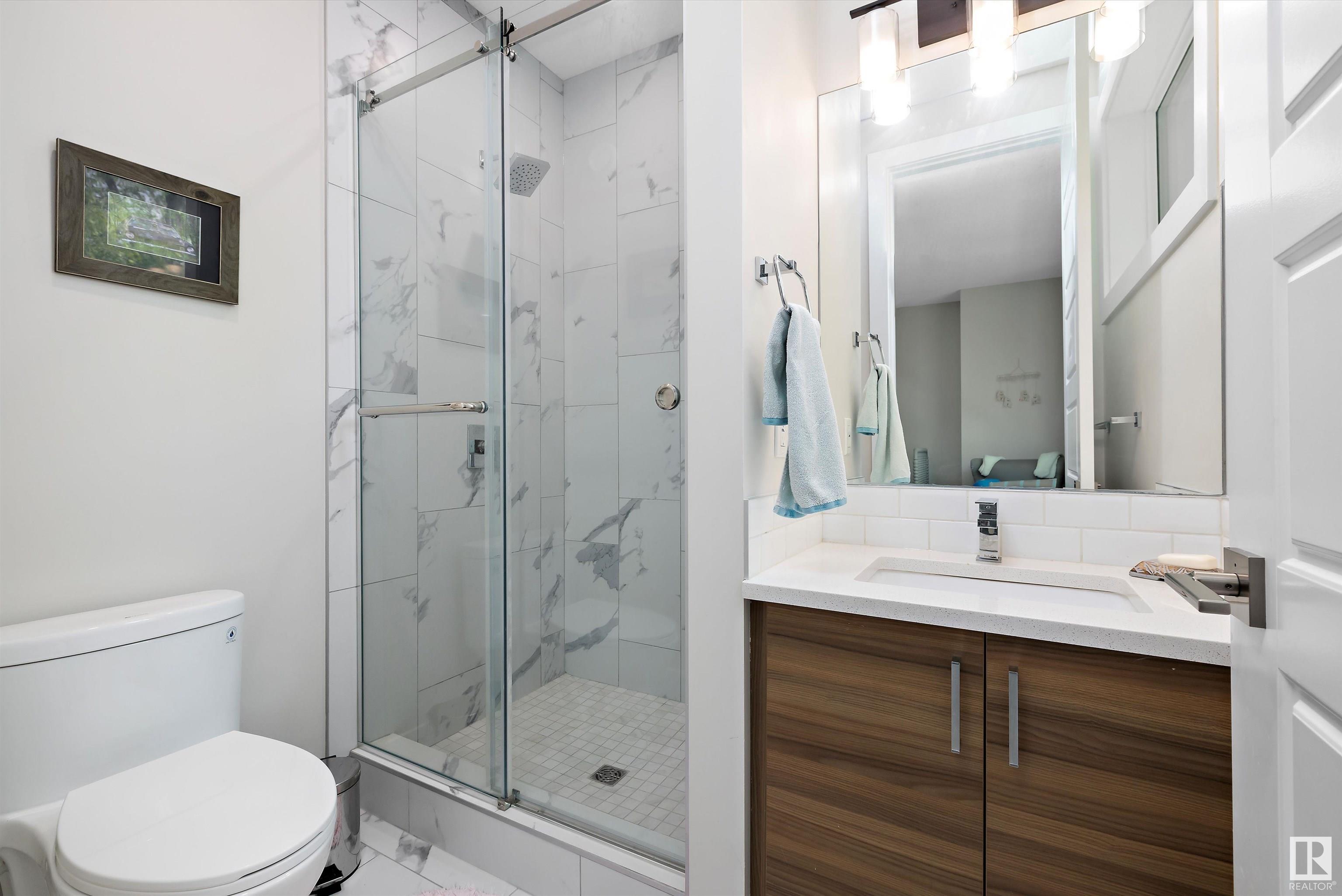      10917 79 AV NW , Edmonton,  ,T6G 0P1 ;  Listing Number: MLS E4420851