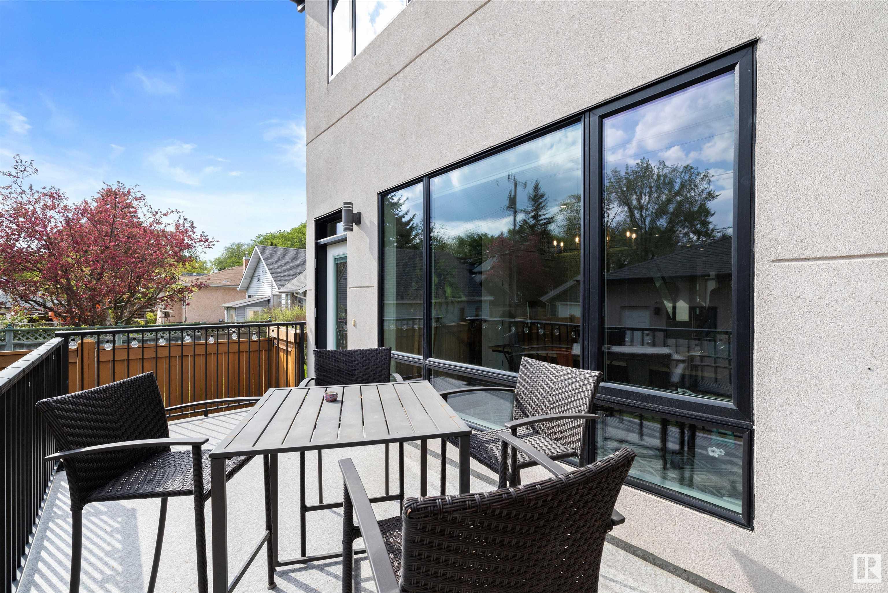      10917 79 AV NW , Edmonton,  ,T6G 0P1 ;  Listing Number: MLS E4420851
