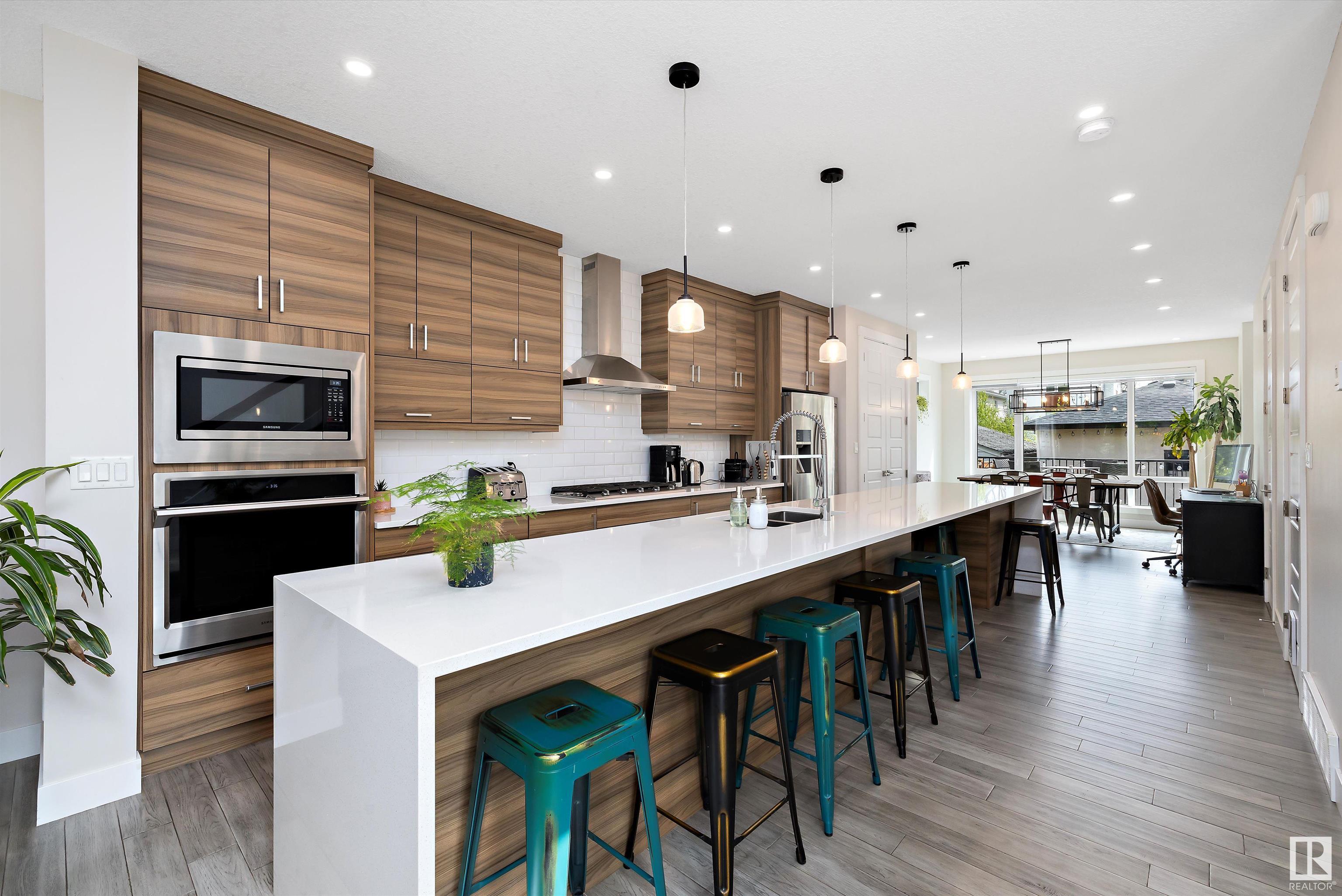      10917 79 AV NW , Edmonton,  ,T6G 0P1 ;  Listing Number: MLS E4420851