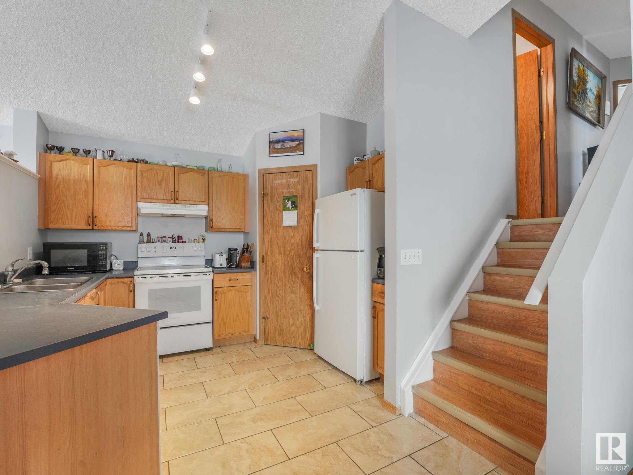     15028 131 ST NW , Edmonton,  ,T6V 1K3 ;  Listing Number: MLS E4420857