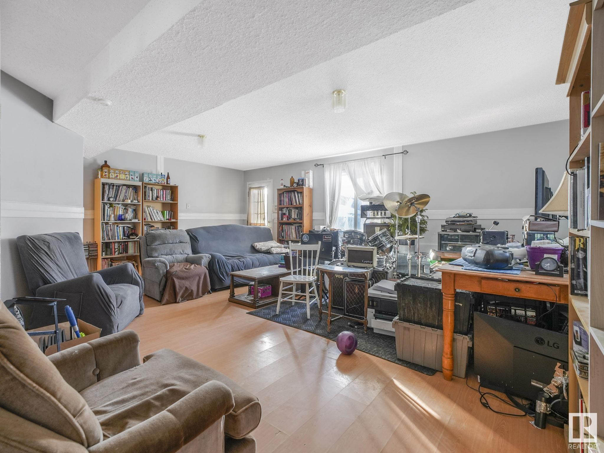      15028 131 ST NW , Edmonton,  ,T6V 1K3 ;  Listing Number: MLS E4420857
