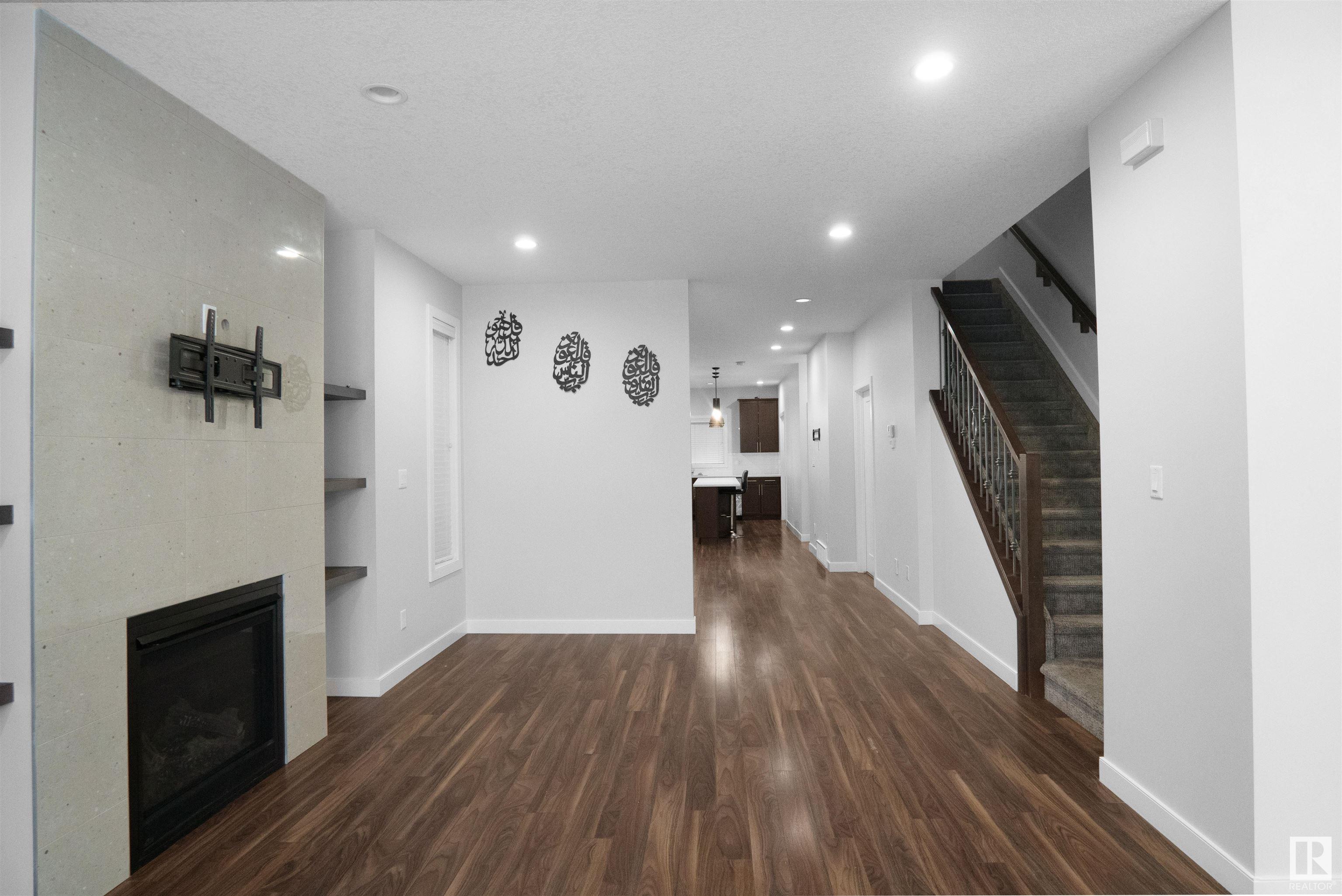      12212 124 ST NW , Edmonton,  ,T5L 0N2 ;  Listing Number: MLS E4420861