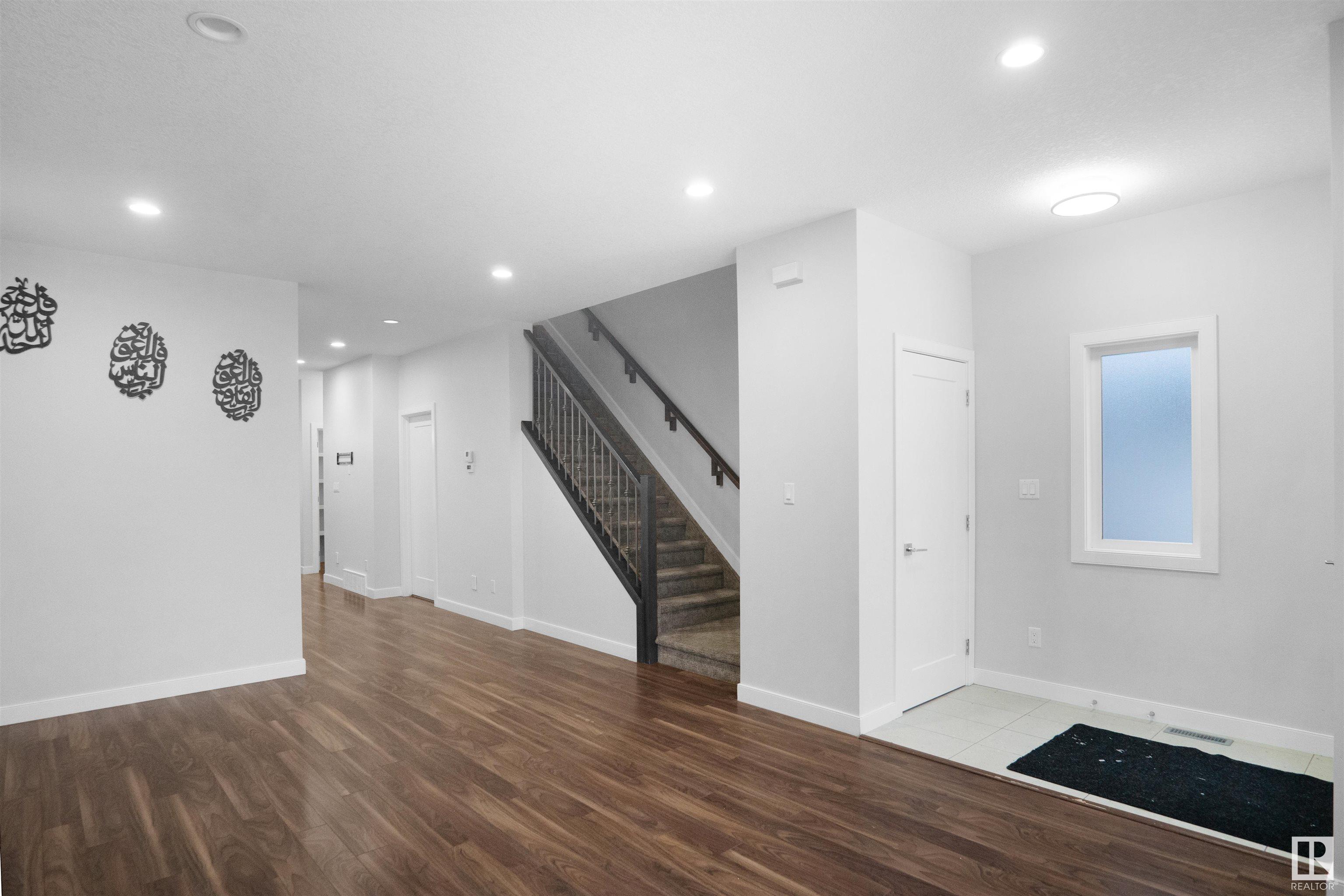      12212 124 ST NW , Edmonton,  ,T5L 0N2 ;  Listing Number: MLS E4420861