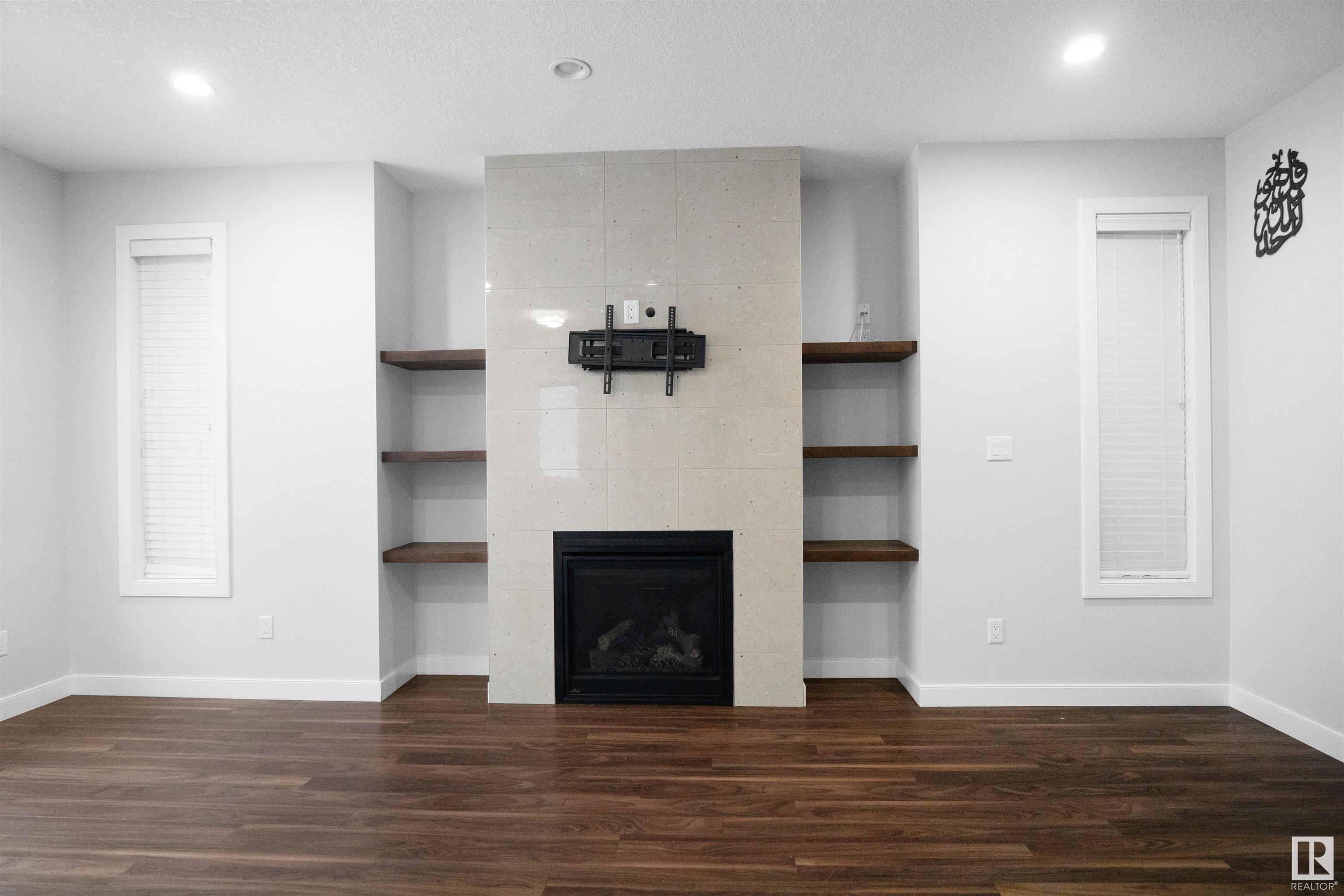      12212 124 ST NW , Edmonton,  ,T5L 0N2 ;  Listing Number: MLS E4420861