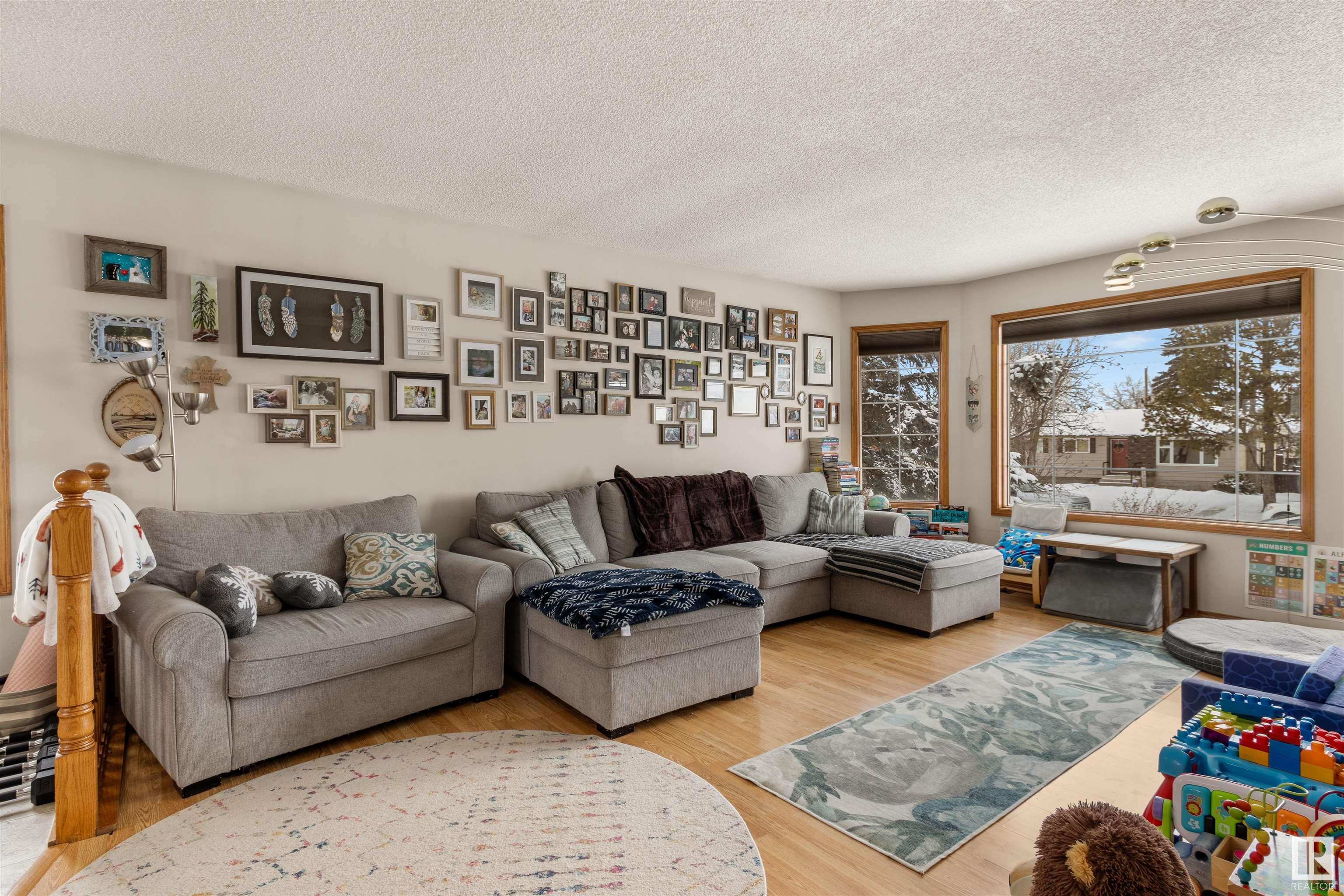      4321 44 AV , Drayton Valley,  ,T7A 1G2 ;  Listing Number: MLS E4420863