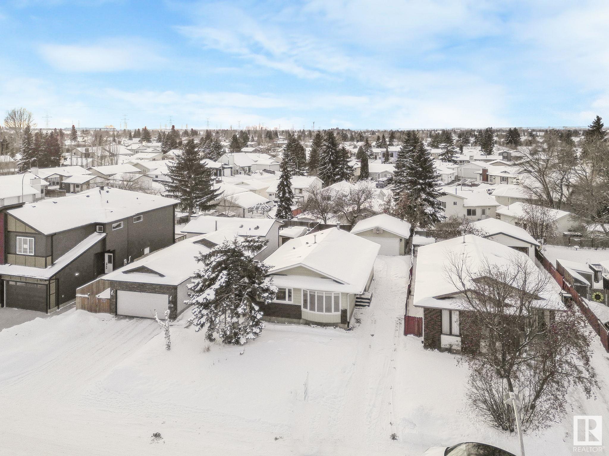      1320 35 Street NW , Edmonton,  ,T6L 3E8 ;  Listing Number: MLS E4420864