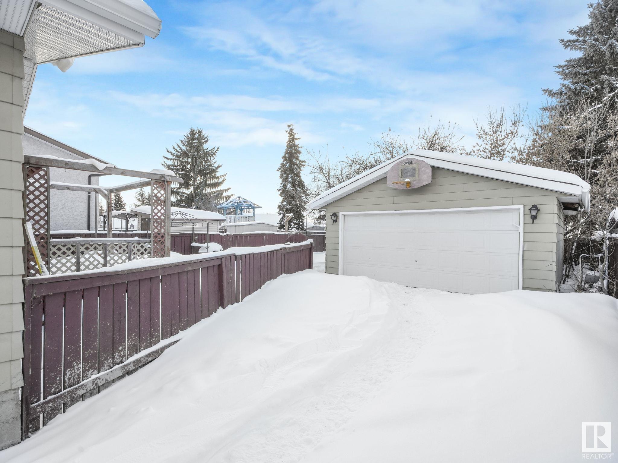      1320 35 Street NW , Edmonton,  ,T6L 3E8 ;  Listing Number: MLS E4420864