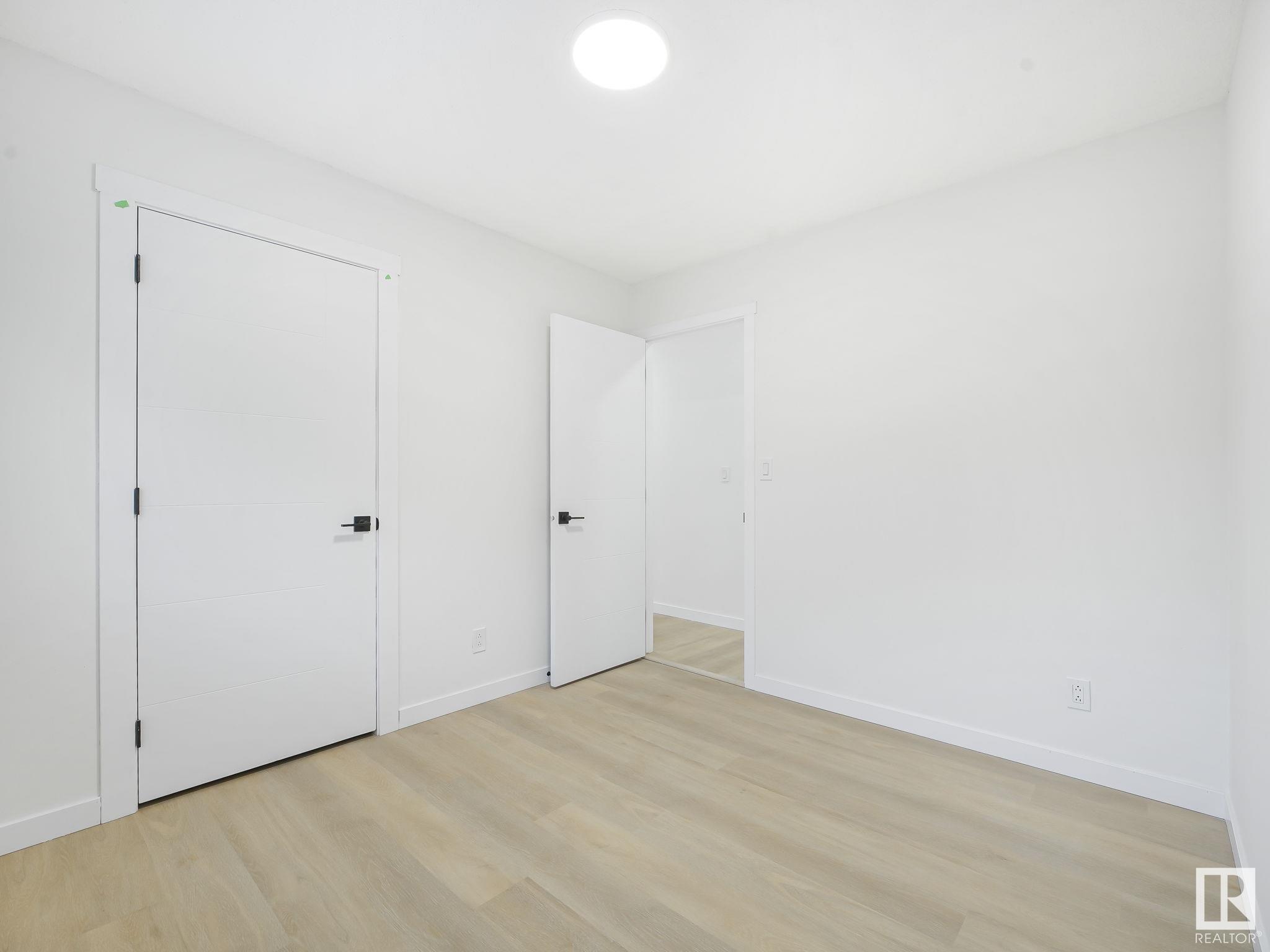      1320 35 Street NW , Edmonton,  ,T6L 3E8 ;  Listing Number: MLS E4420864