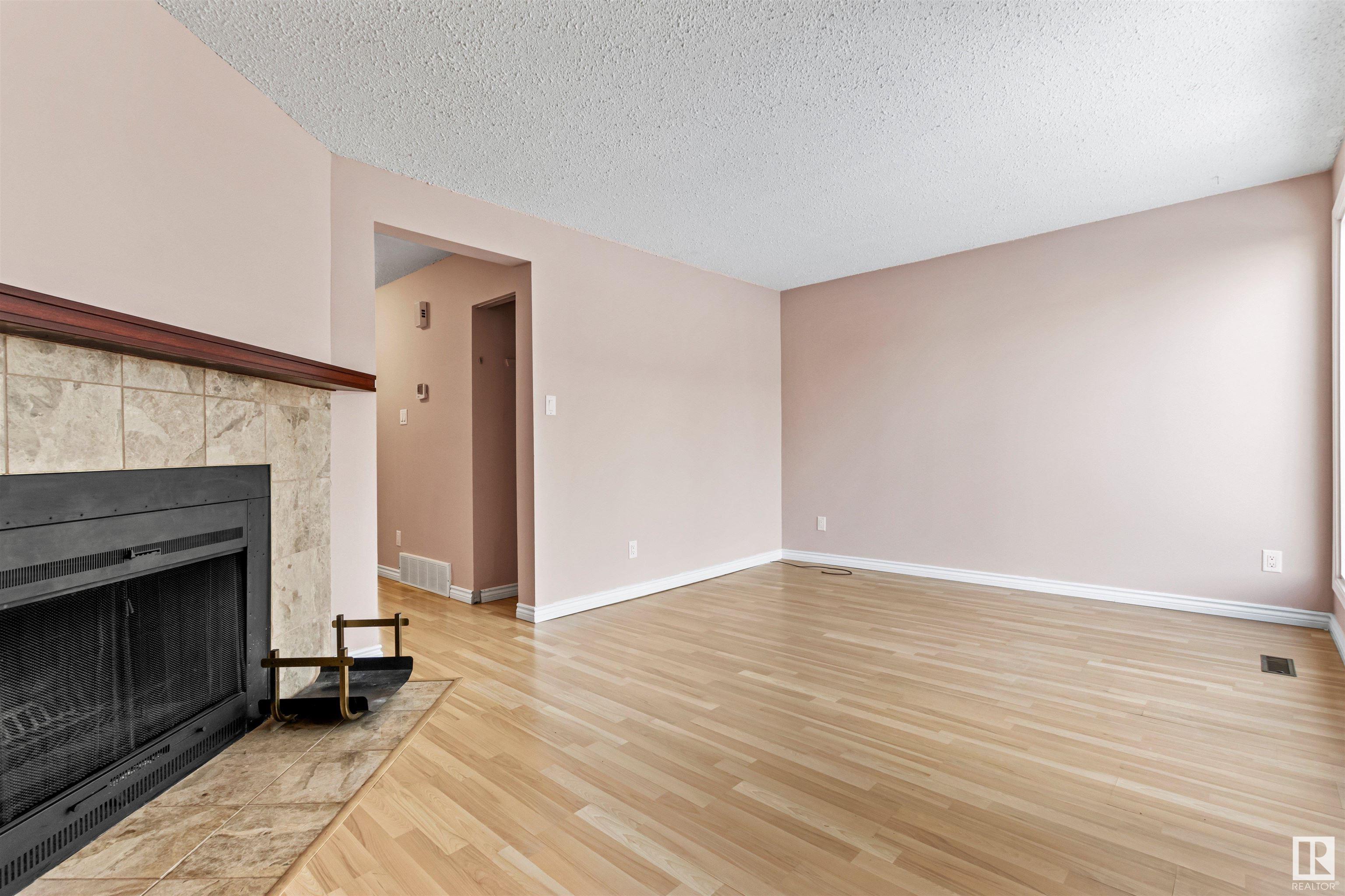      #146 10633 31 AV NW , Edmonton,  ,T6J 4N4 ;  Listing Number: MLS E4420869