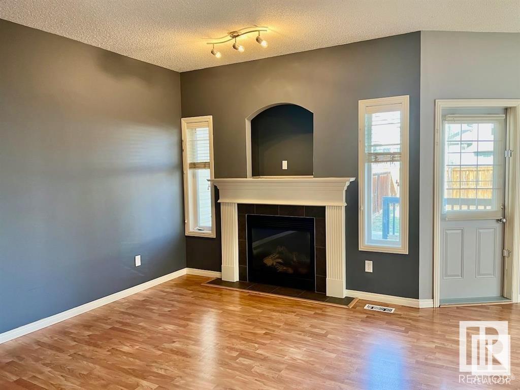      34 BOXWOOD BN , Fort Saskatchewan,  ,T8L 0A6 ;  Listing Number: MLS E4420870