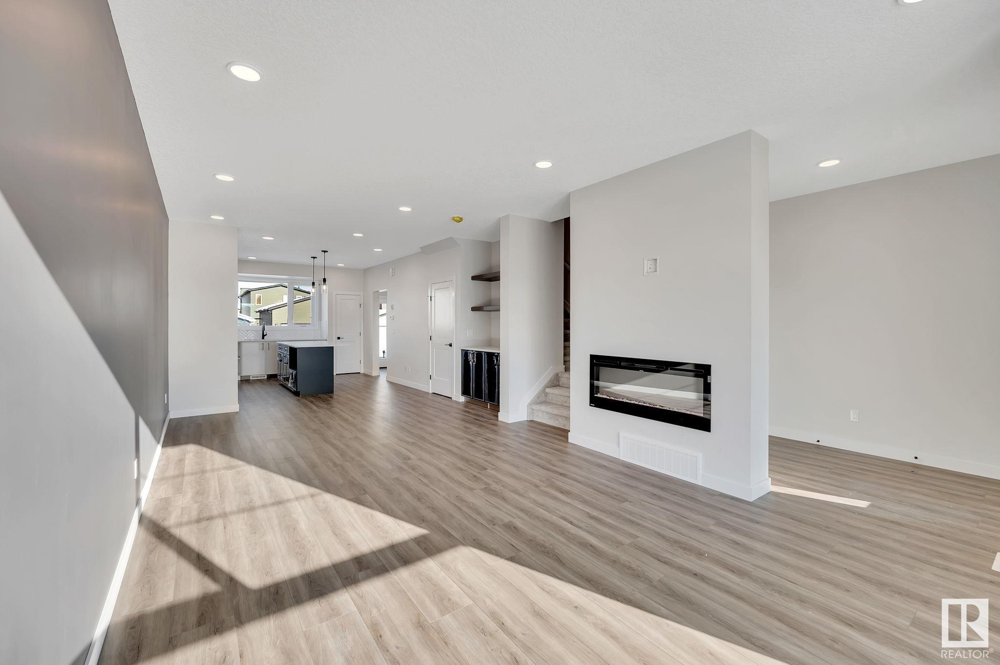      210 STARLING WY , Fort Saskatchewan,  ,T8L 0X9 ;  Listing Number: MLS E4420882