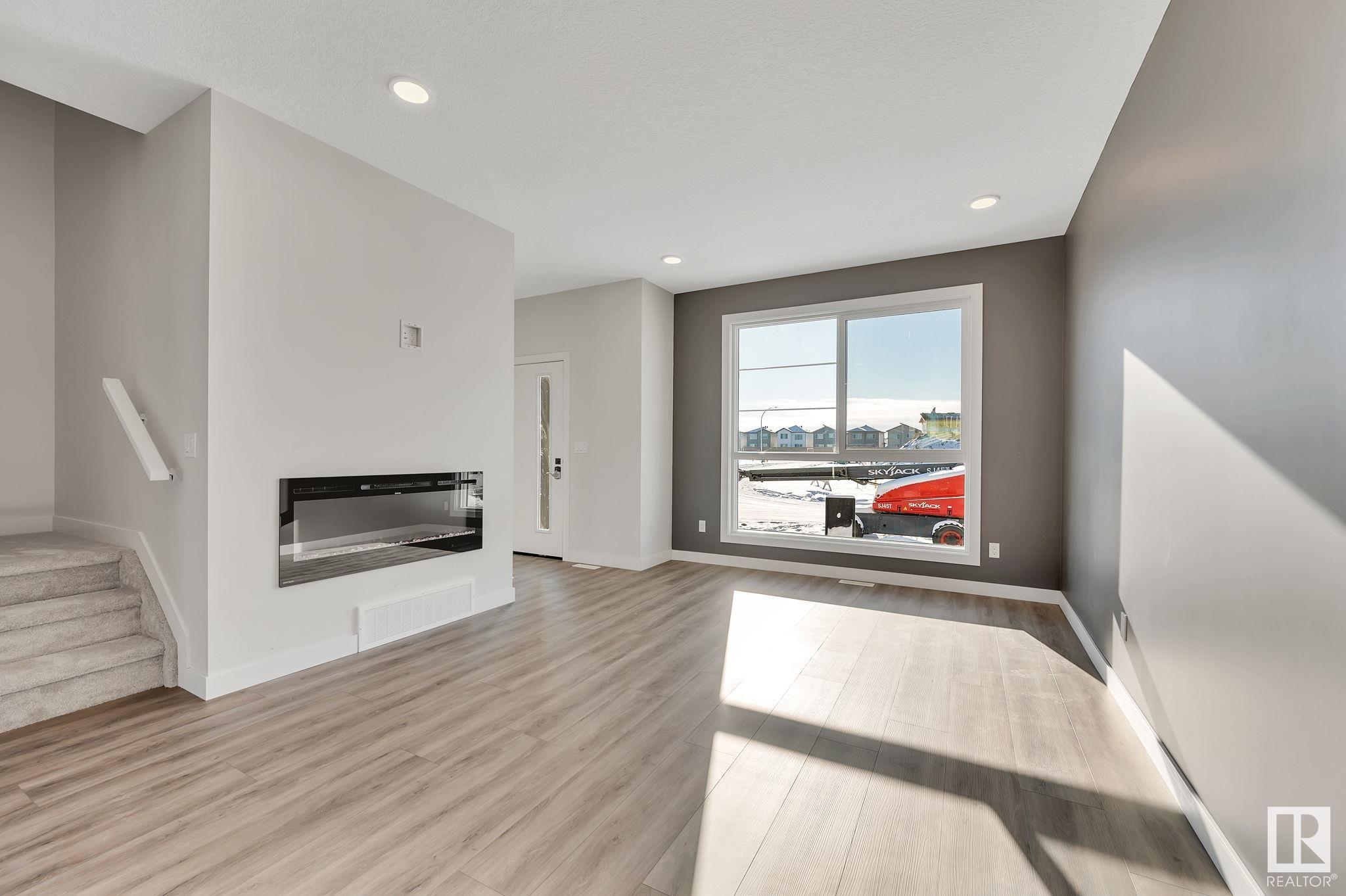      210 STARLING WY , Fort Saskatchewan,  ,T8L 0X9 ;  Listing Number: MLS E4420882