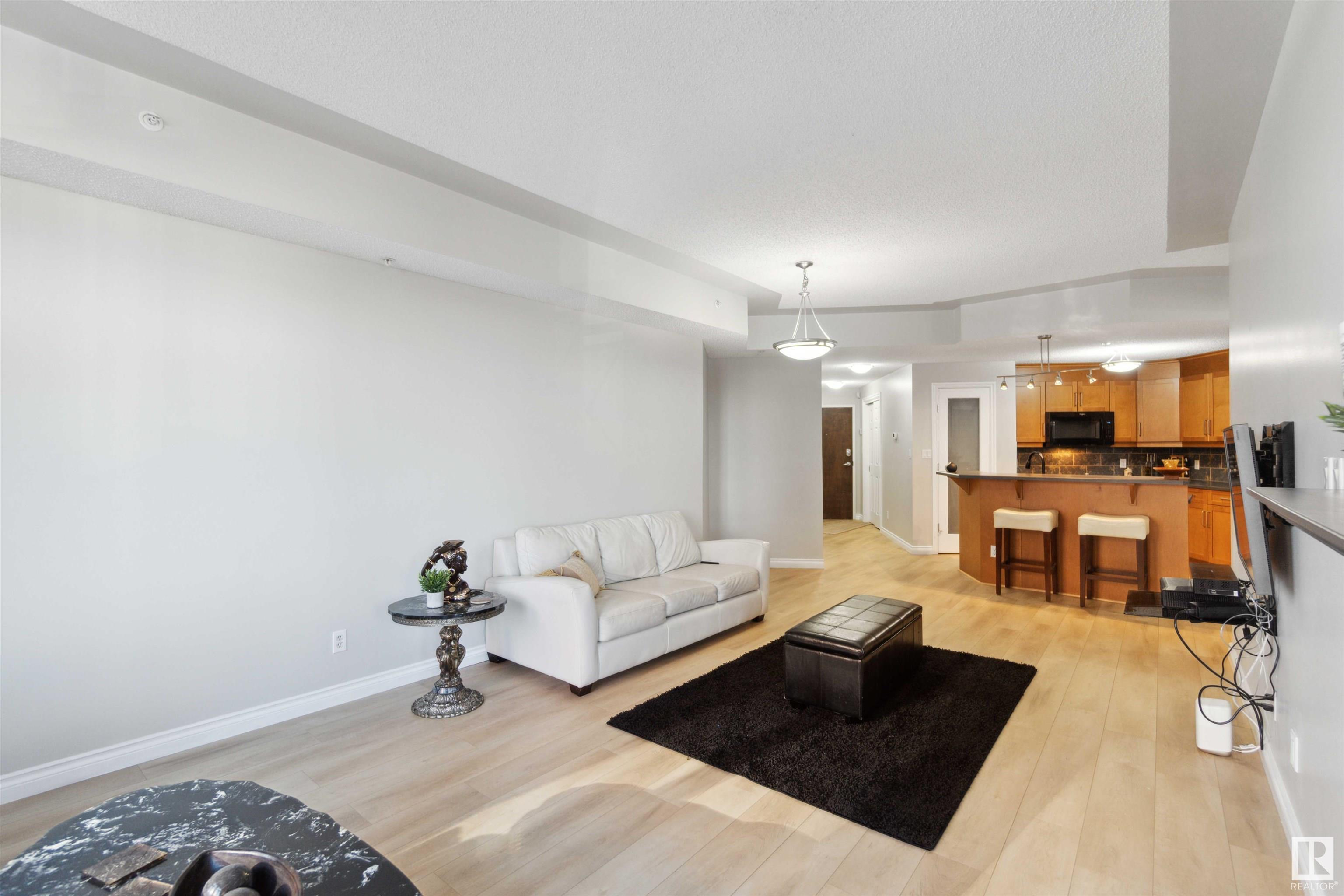      #402 9020 JASPER AV NW , Edmonton,  ,T5H 3S8 ;  Listing Number: MLS E4420884