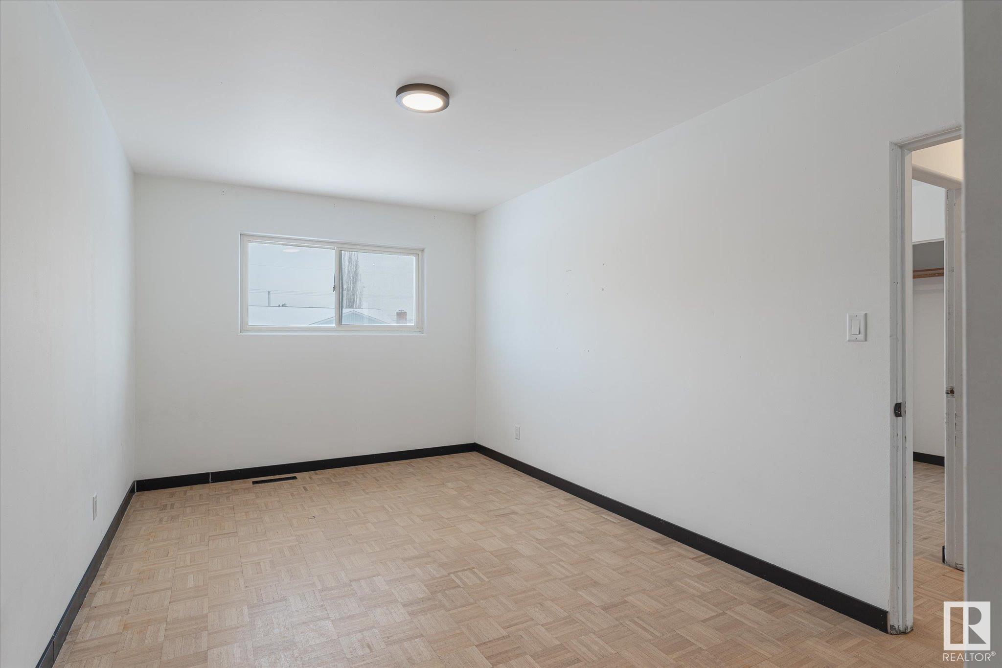      13556 139 ST NW , Edmonton,  ,T5L 2C4 ;  Listing Number: MLS E4420887