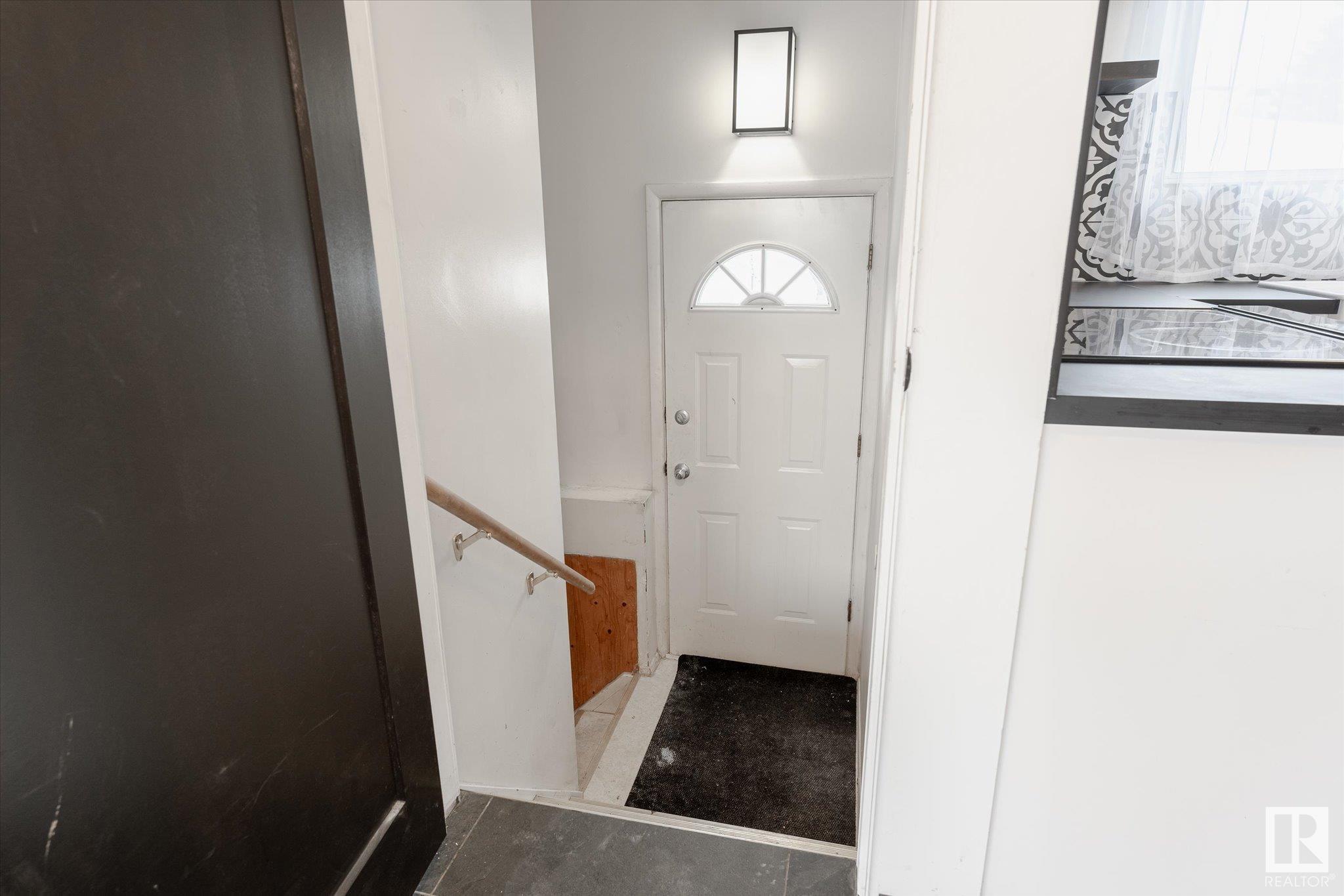      13556 139 ST NW , Edmonton,  ,T5L 2C4 ;  Listing Number: MLS E4420887