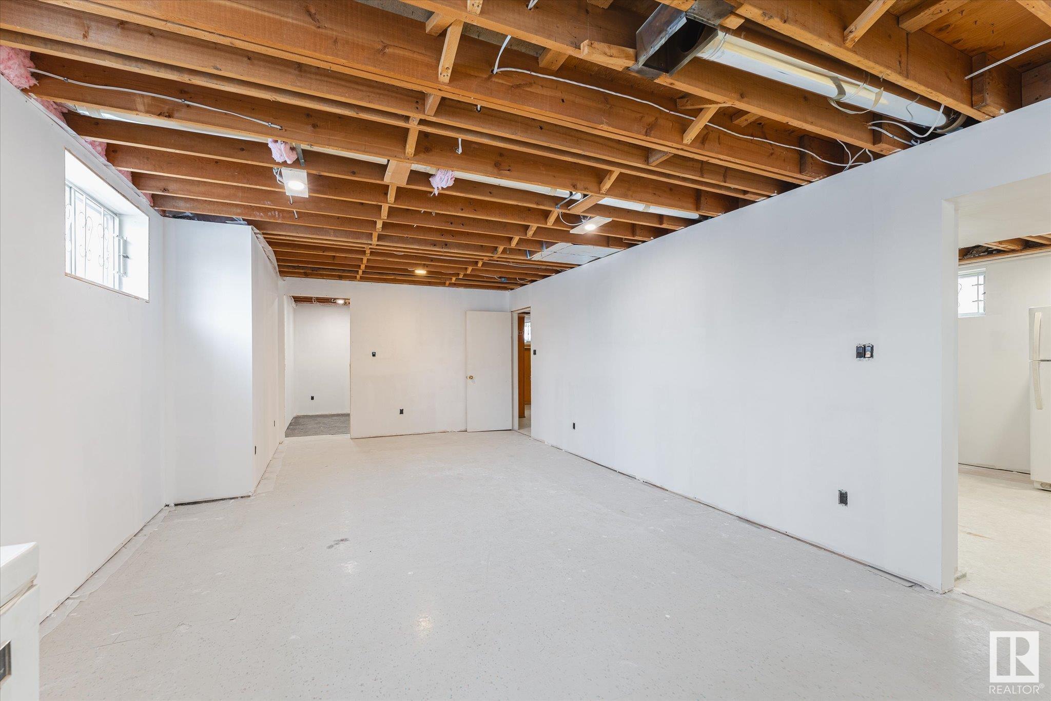      13556 139 ST NW , Edmonton,  ,T5L 2C4 ;  Listing Number: MLS E4420887