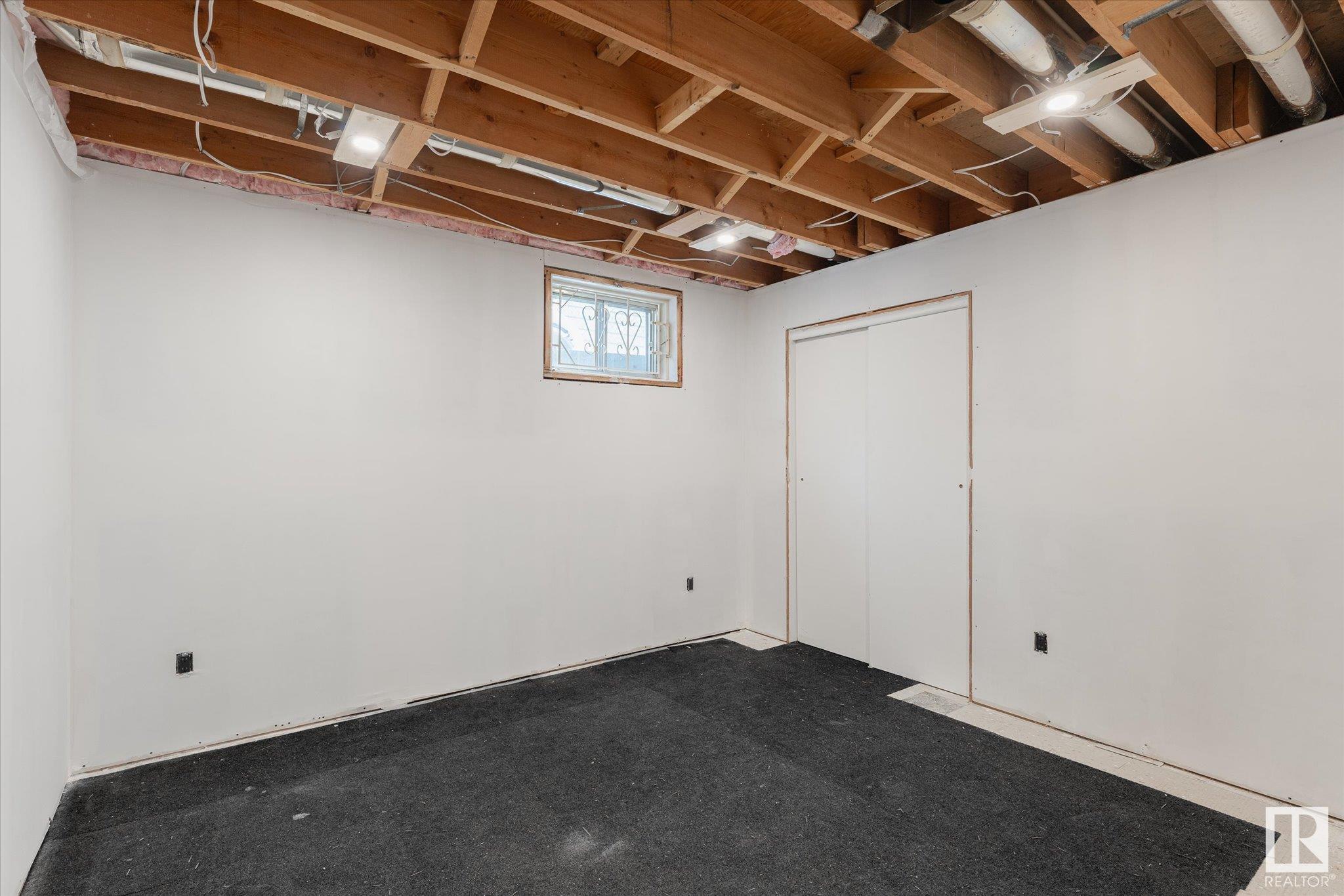      13556 139 ST NW , Edmonton,  ,T5L 2C4 ;  Listing Number: MLS E4420887