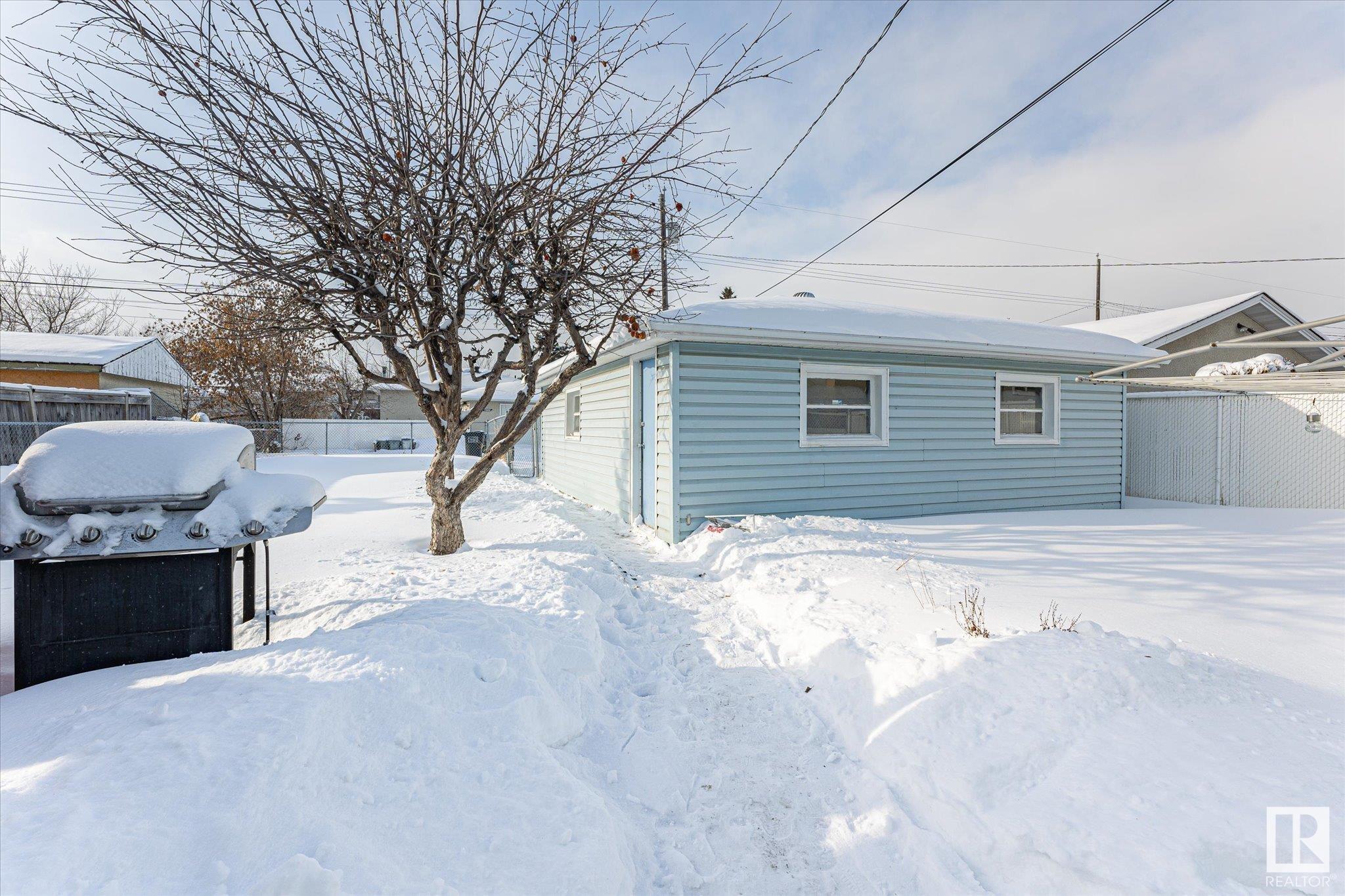      13556 139 ST NW , Edmonton,  ,T5L 2C4 ;  Listing Number: MLS E4420887