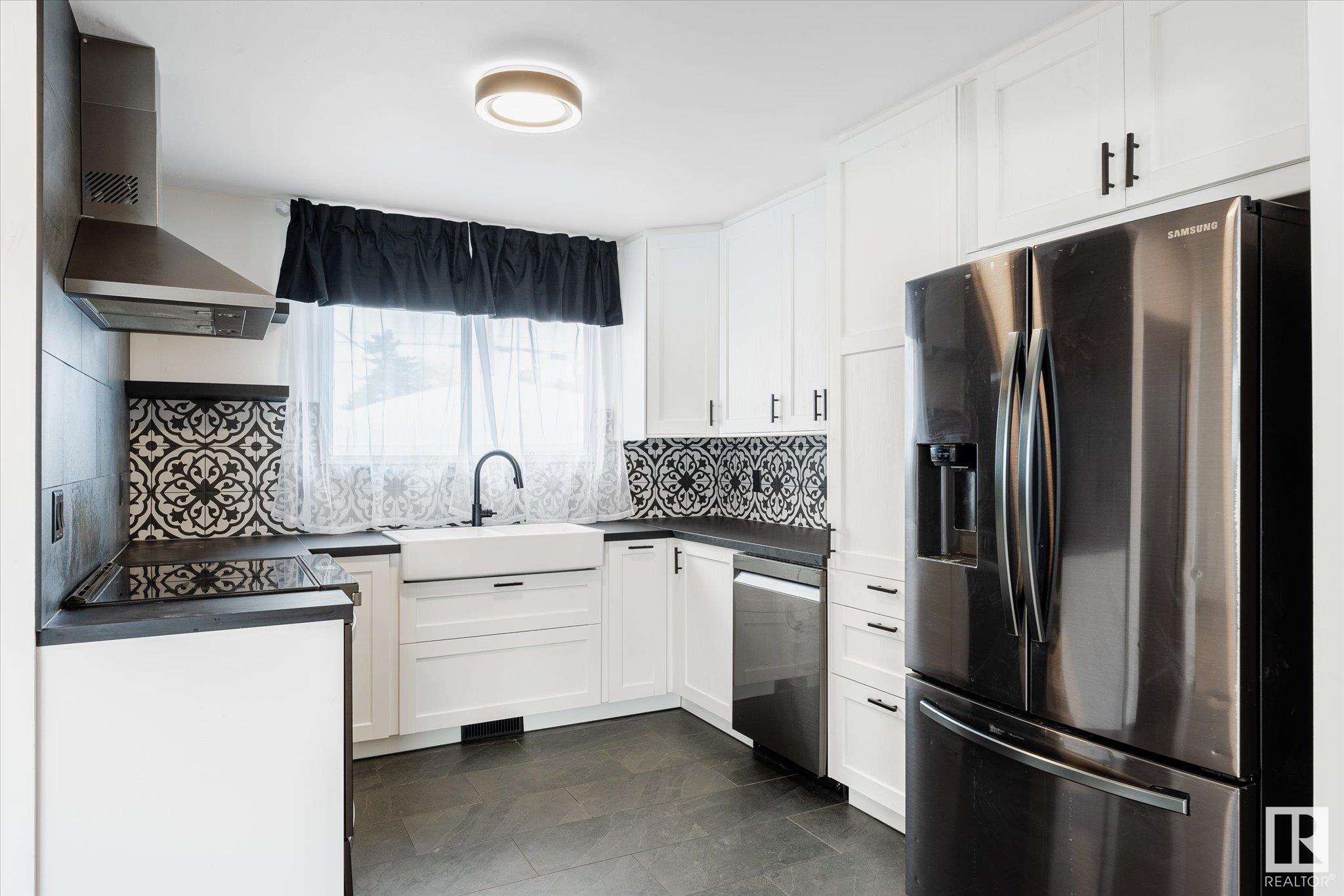     13556 139 ST NW , Edmonton,  ,T5L 2C4 ;  Listing Number: MLS E4420887
