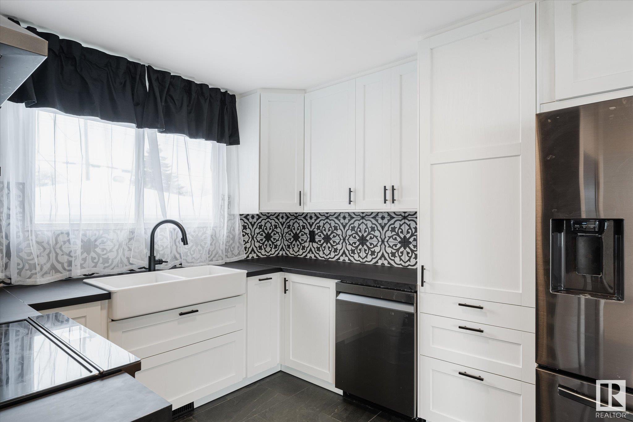      13556 139 ST NW , Edmonton,  ,T5L 2C4 ;  Listing Number: MLS E4420887