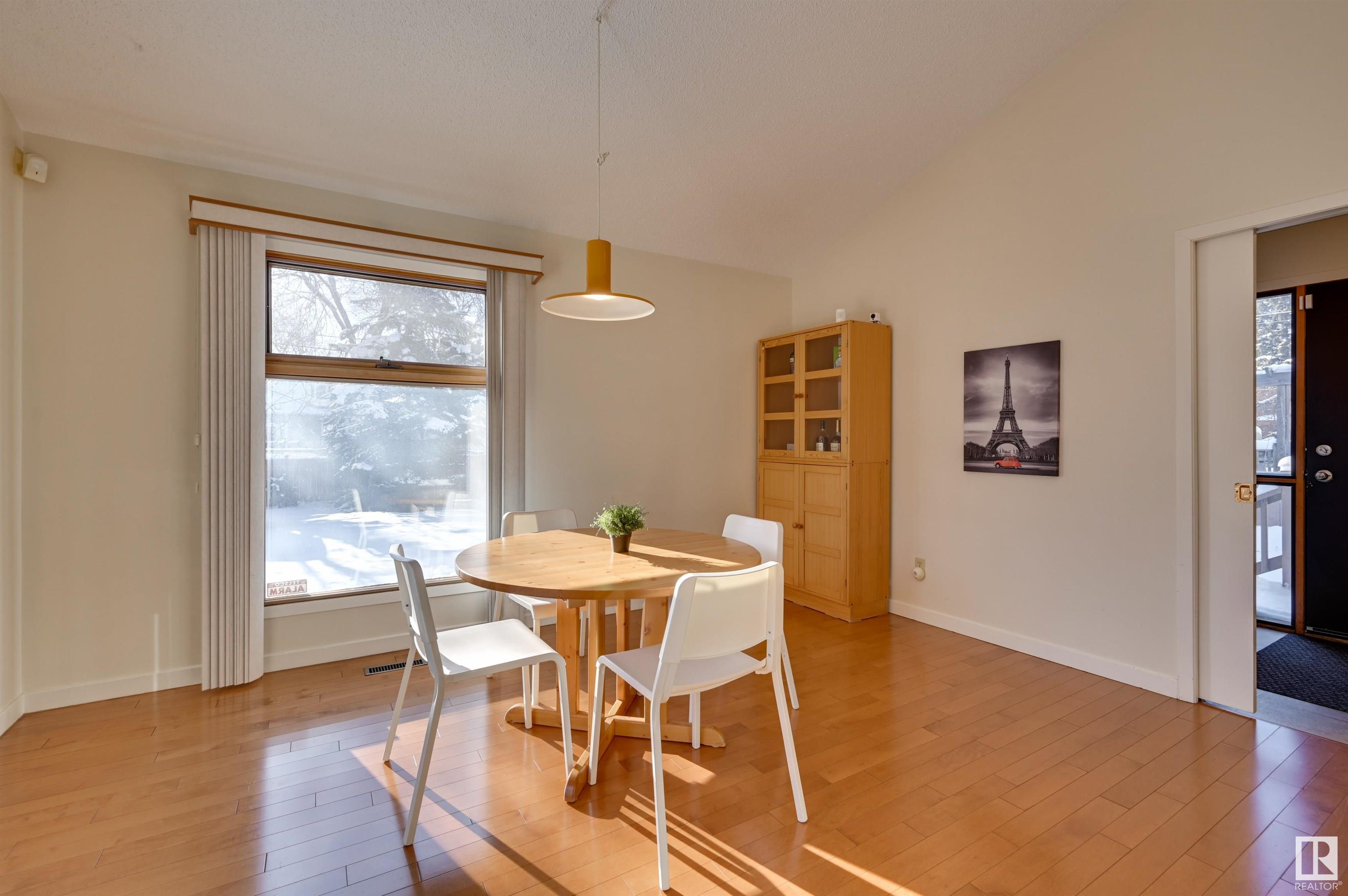     11419 73 AV NW , Edmonton,  ,T6G 0E2 ;  Listing Number: MLS E4420888