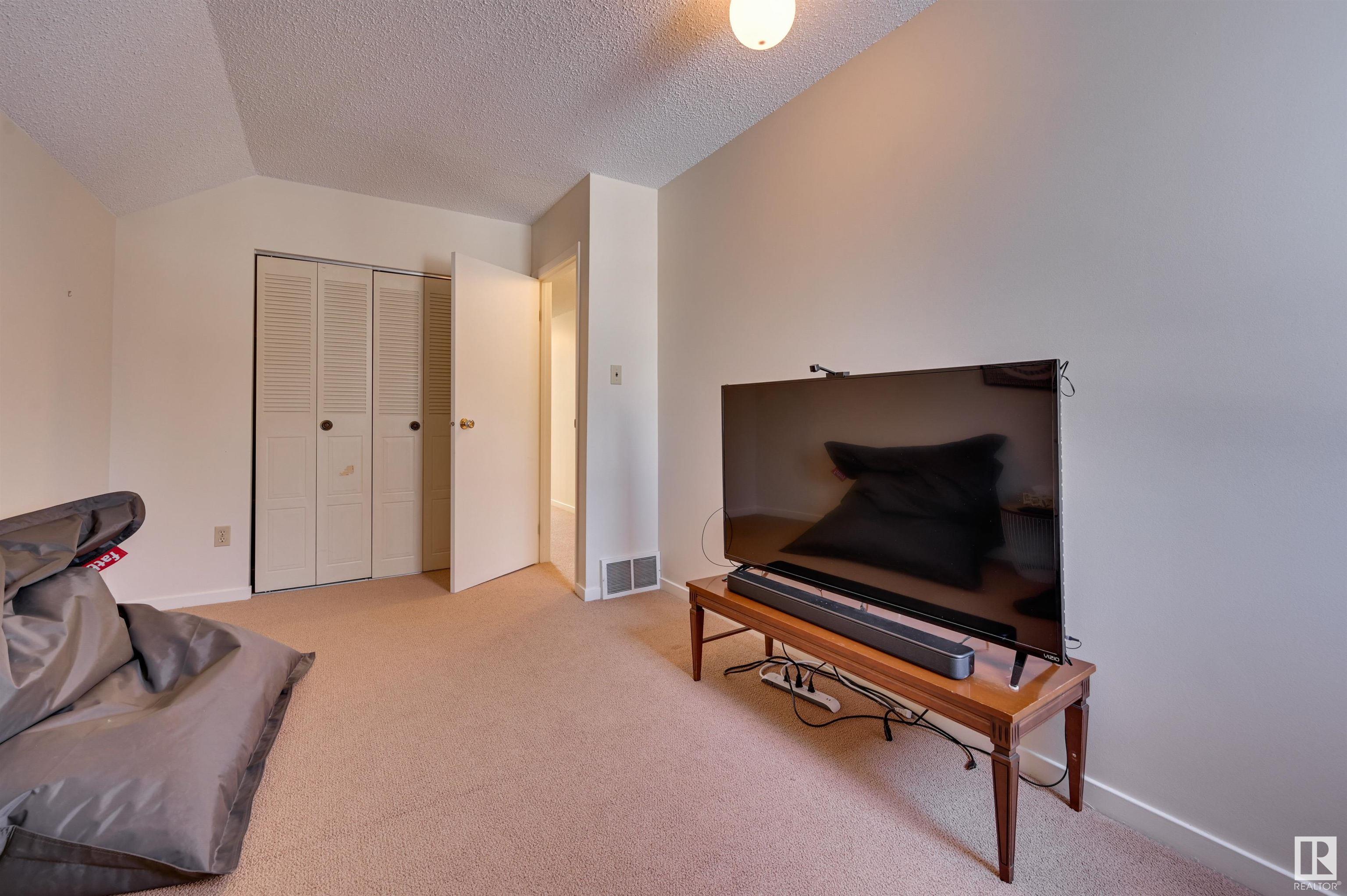      11419 73 AV NW , Edmonton,  ,T6G 0E2 ;  Listing Number: MLS E4420888