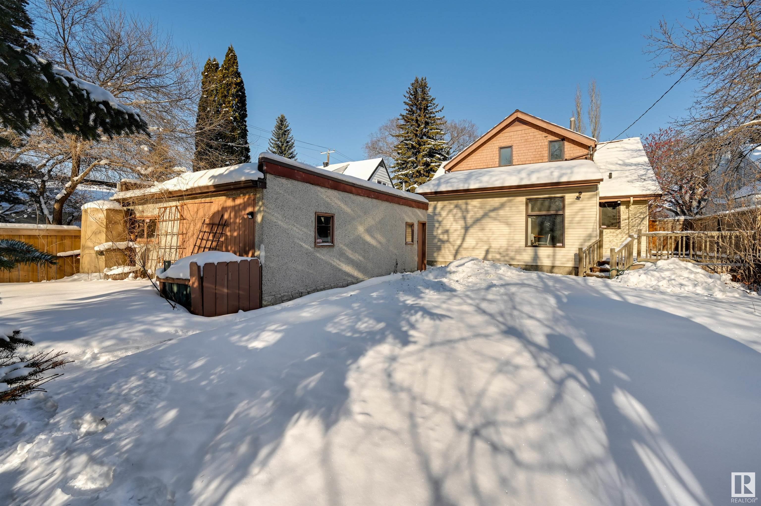      11419 73 AV NW , Edmonton,  ,T6G 0E2 ;  Listing Number: MLS E4420888