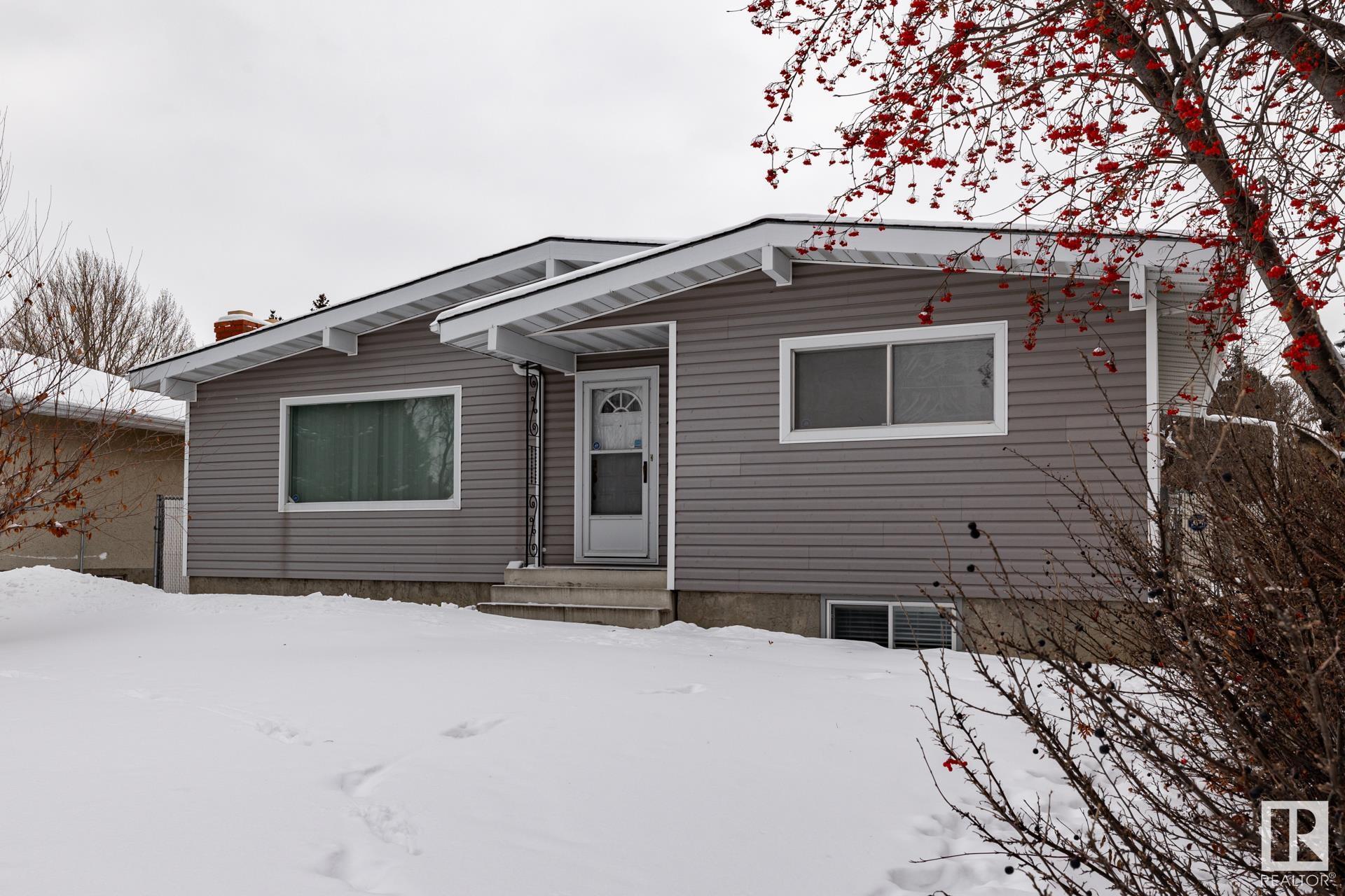      736 KNOTTWOOD RD S NW , Edmonton,  ,T6K 1W5 ;  Listing Number: MLS E4420891