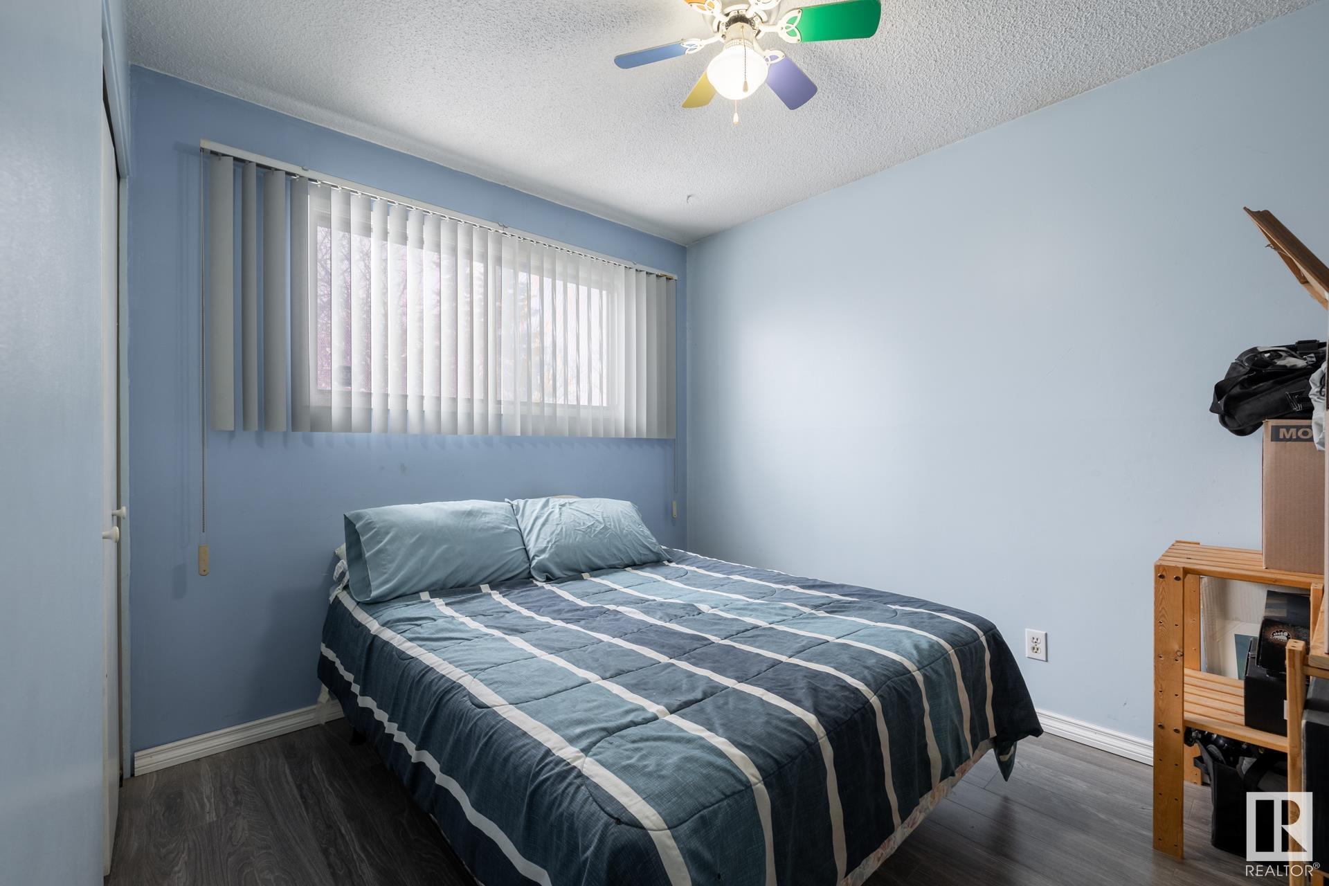      736 KNOTTWOOD RD S NW , Edmonton,  ,T6K 1W5 ;  Listing Number: MLS E4420891