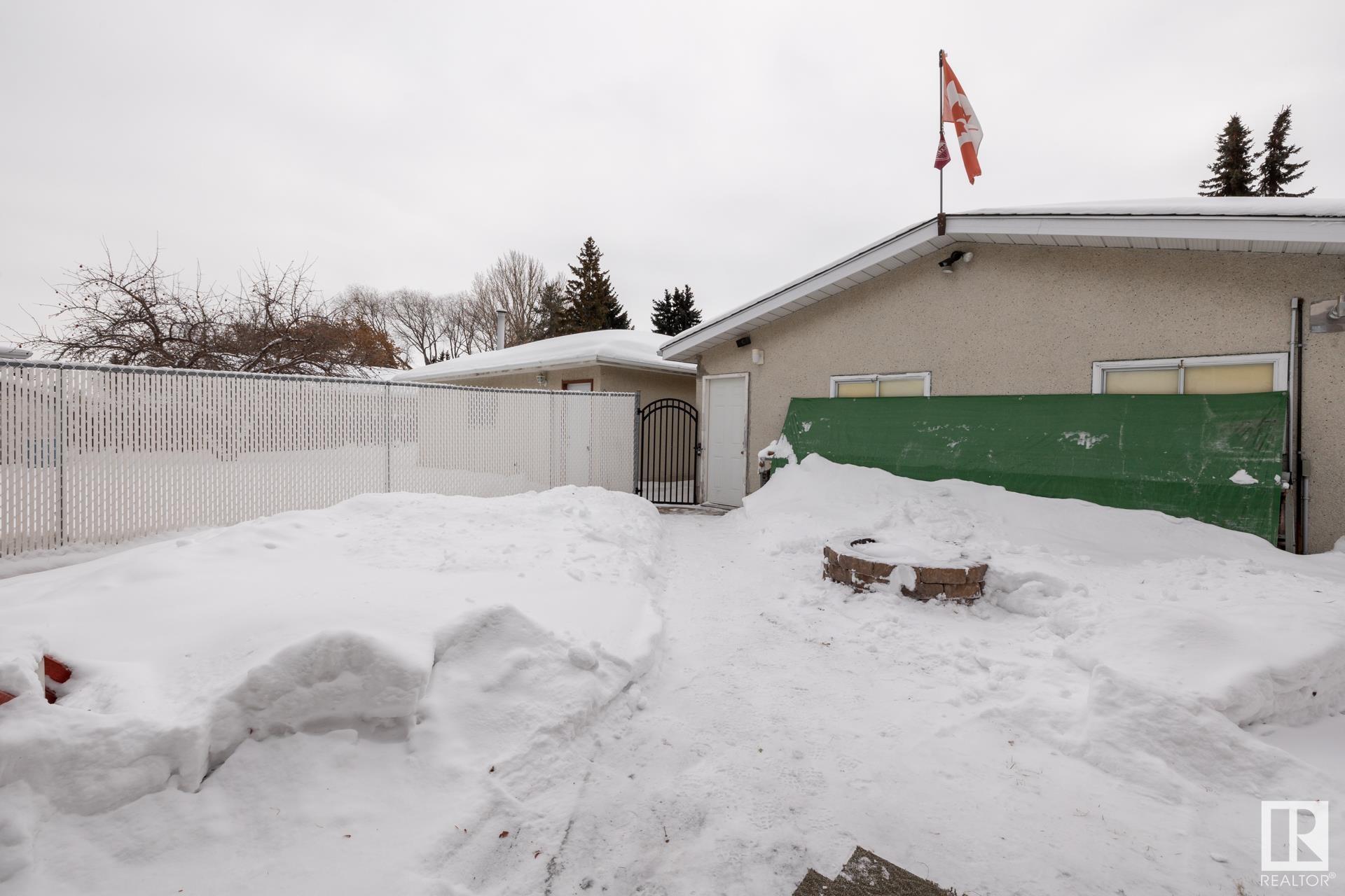      736 KNOTTWOOD RD S NW , Edmonton,  ,T6K 1W5 ;  Listing Number: MLS E4420891