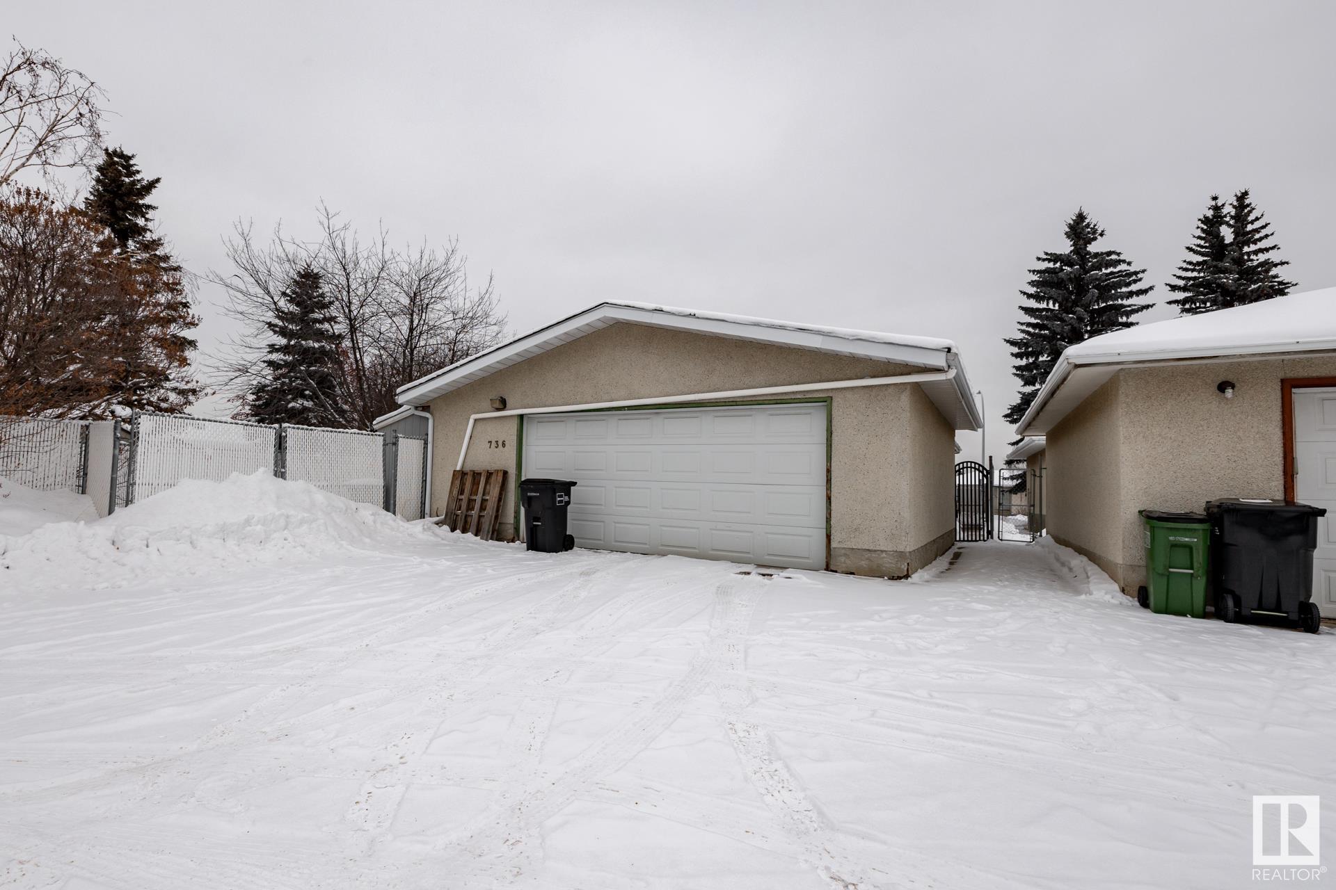      736 KNOTTWOOD RD S NW , Edmonton,  ,T6K 1W5 ;  Listing Number: MLS E4420891