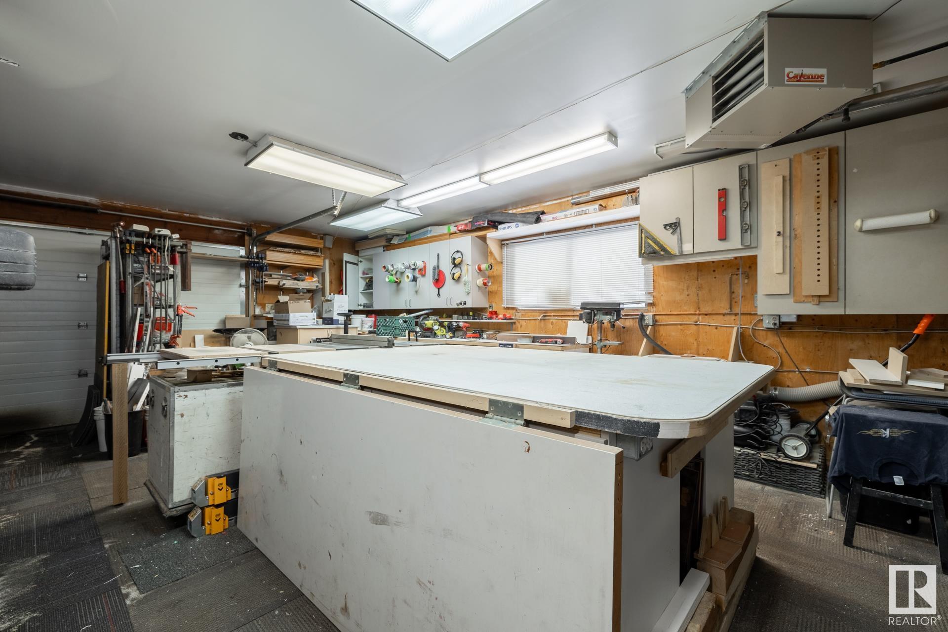      736 KNOTTWOOD RD S NW , Edmonton,  ,T6K 1W5 ;  Listing Number: MLS E4420891