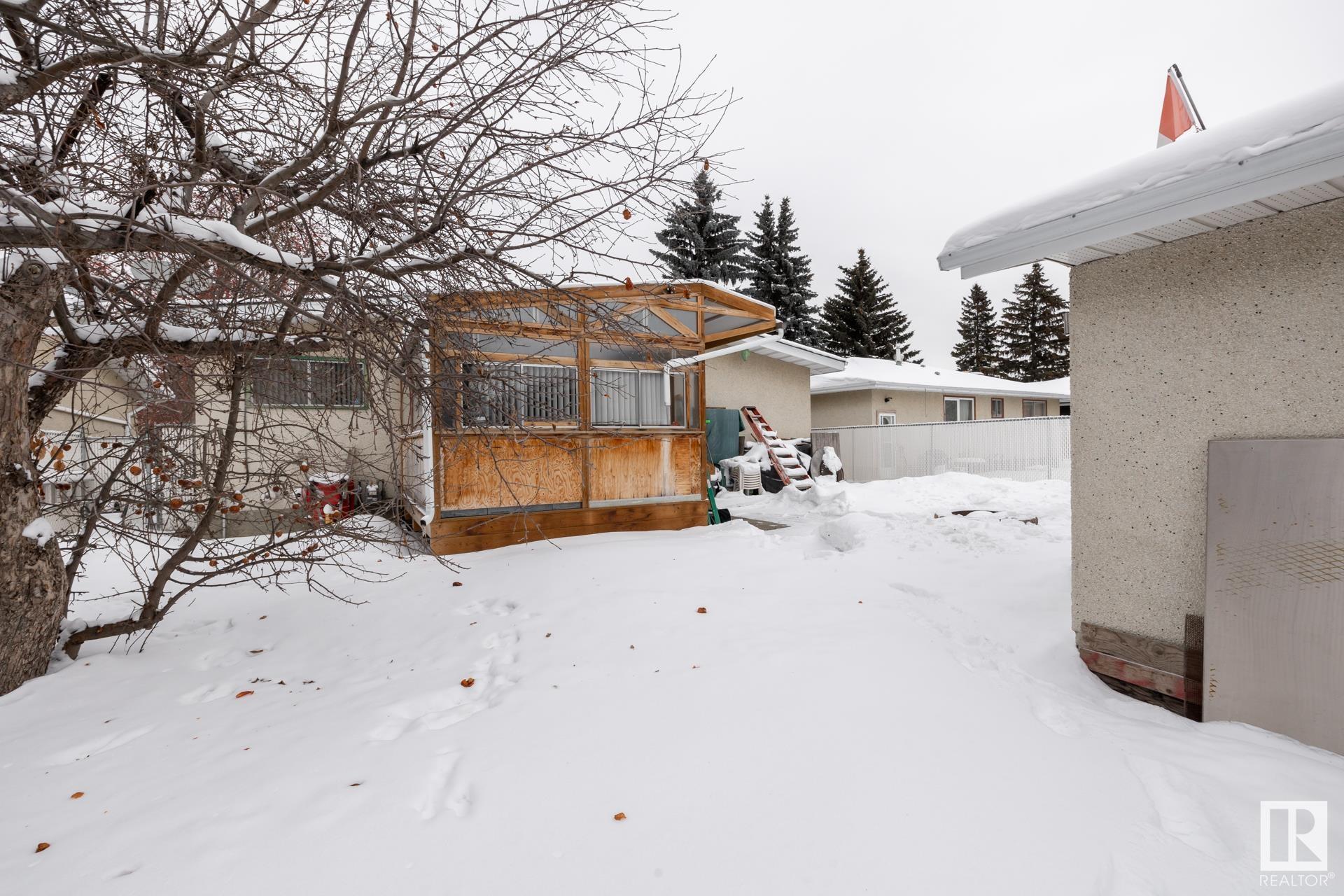      736 KNOTTWOOD RD S NW , Edmonton,  ,T6K 1W5 ;  Listing Number: MLS E4420891