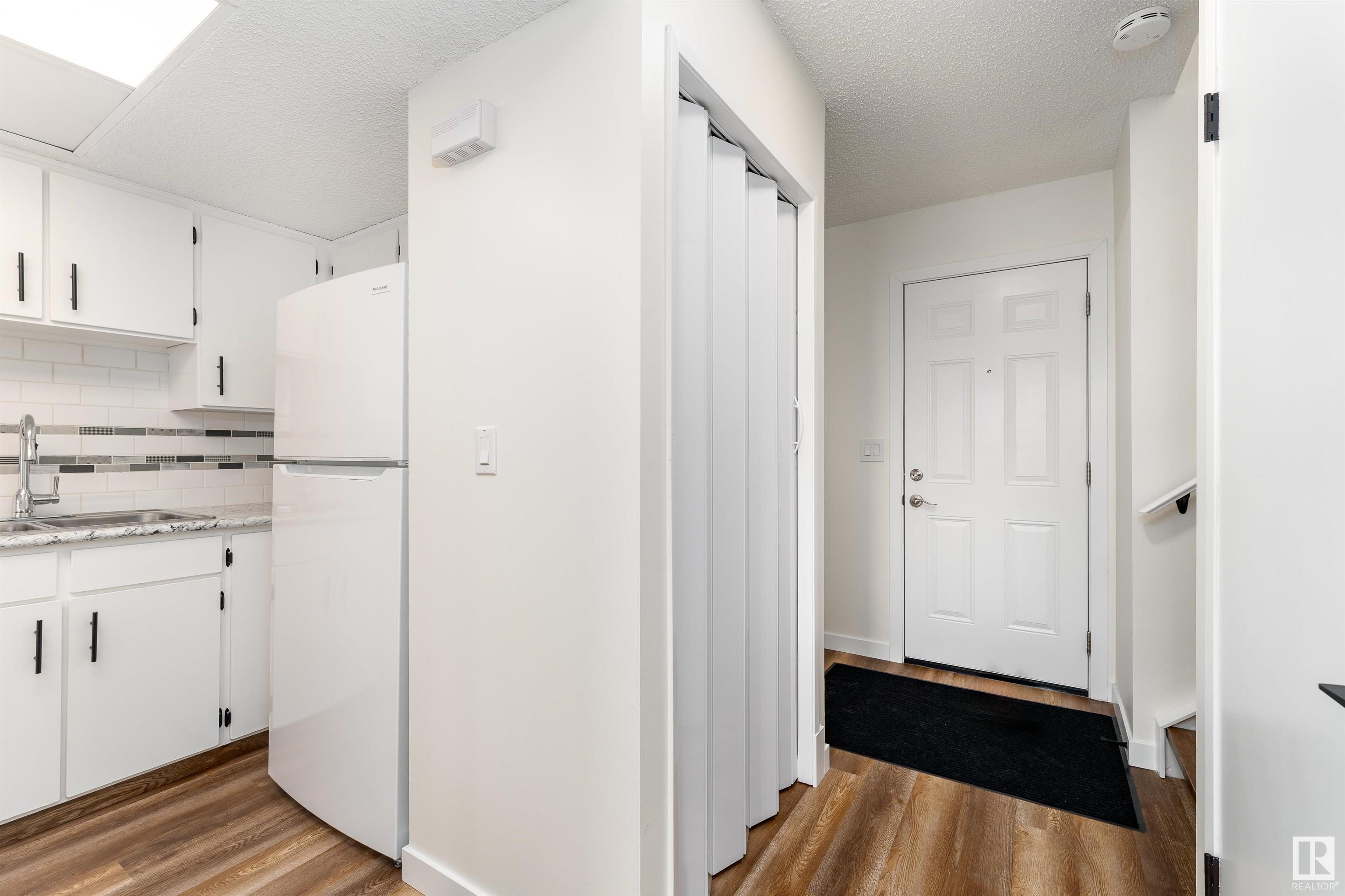      2339 139 AV NW , Edmonton,  ,T5Y 1S1 ;  Listing Number: MLS E4420893