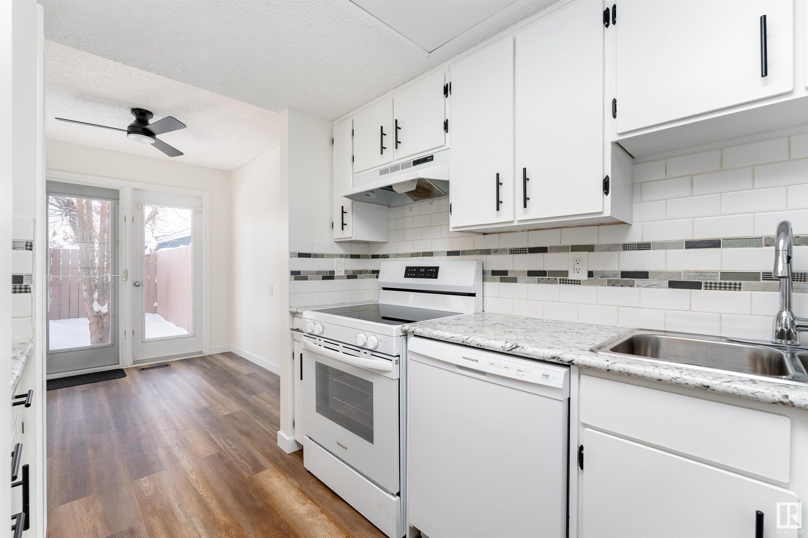      2339 139 AV NW , Edmonton,  ,T5Y 1S1 ;  Listing Number: MLS E4420893